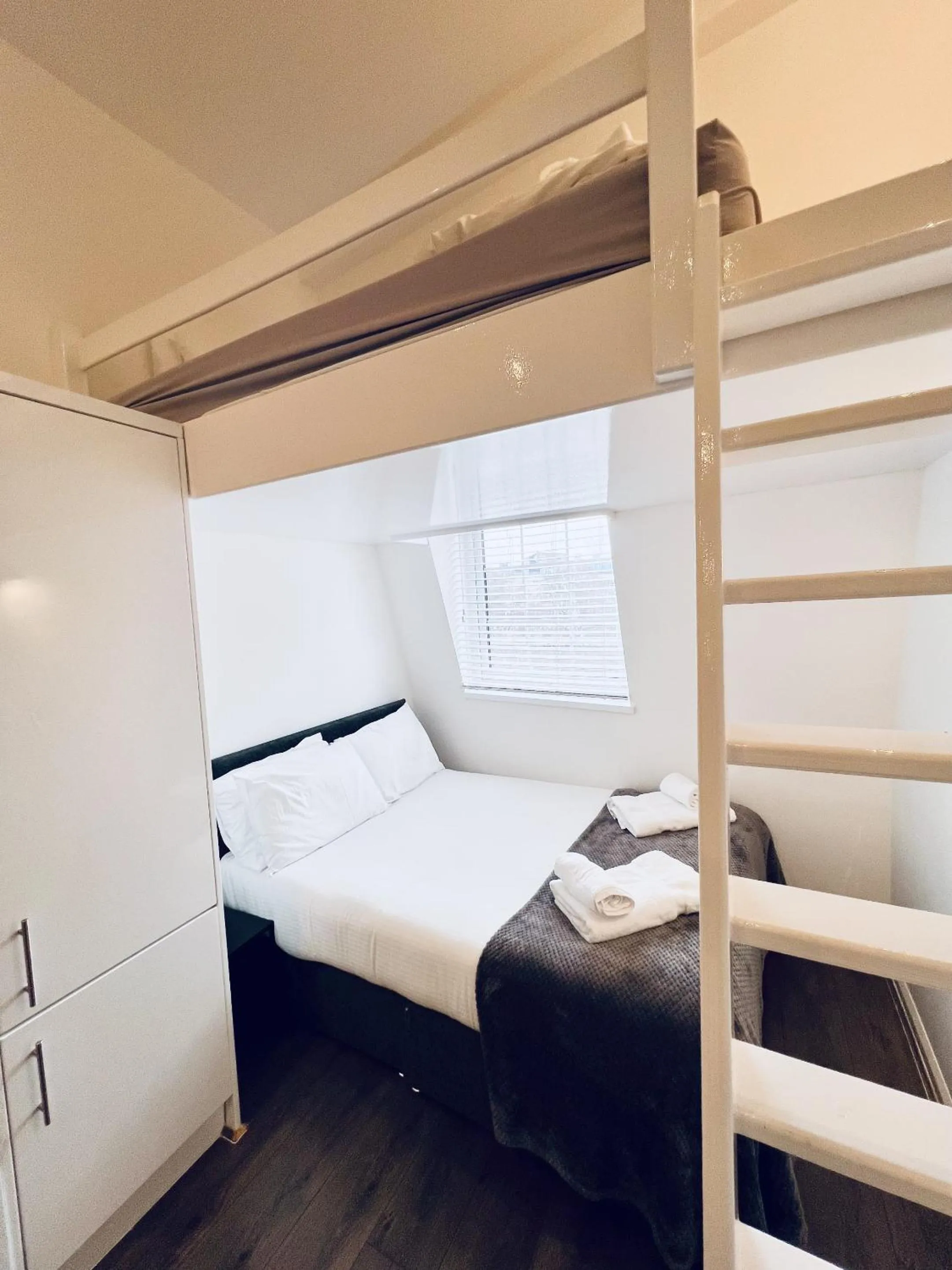 Other, Bed in Fox House Studios, City centre Aparthotel