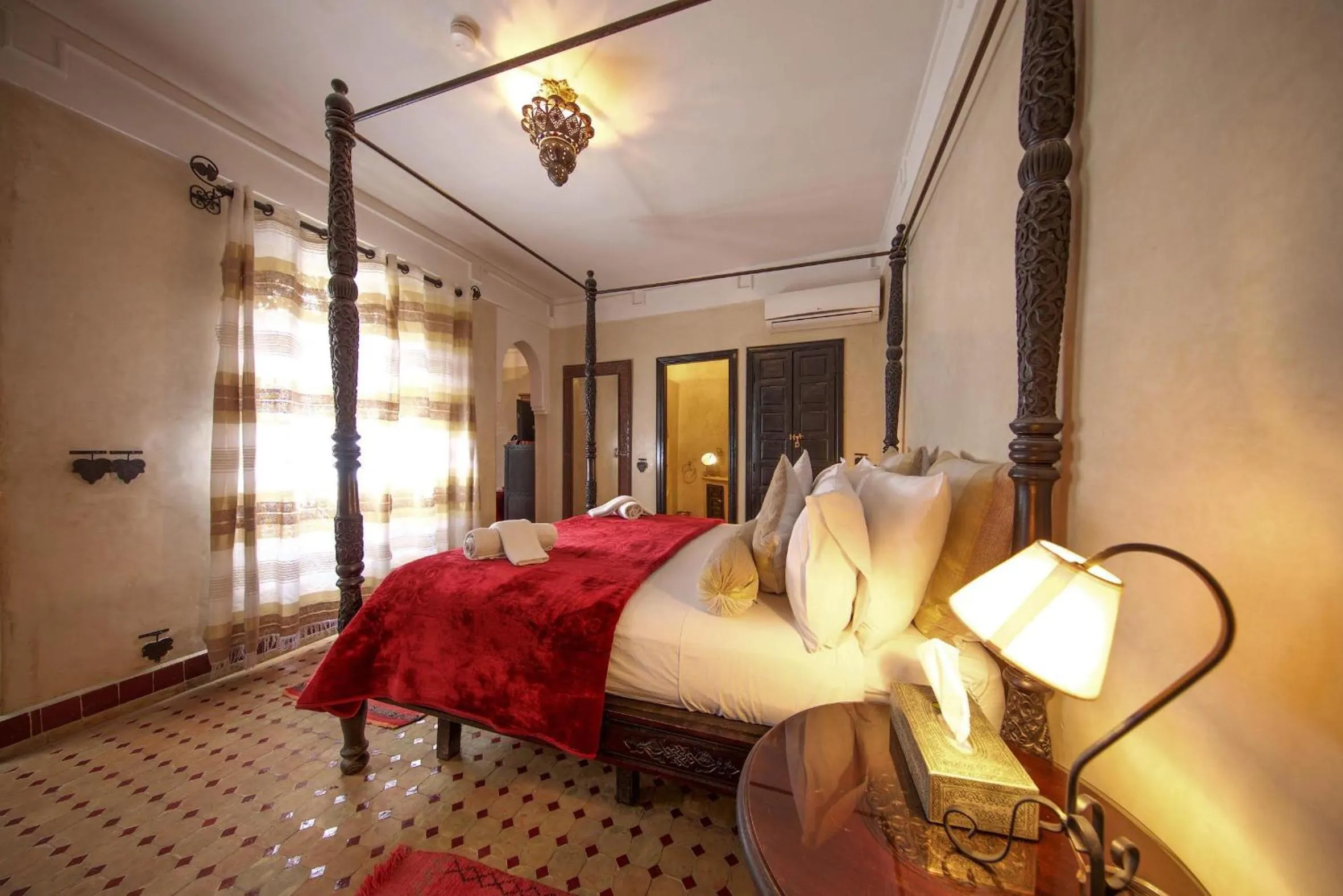 Bedroom in Riad Africa - Marrakech Medina Maison d'Hote