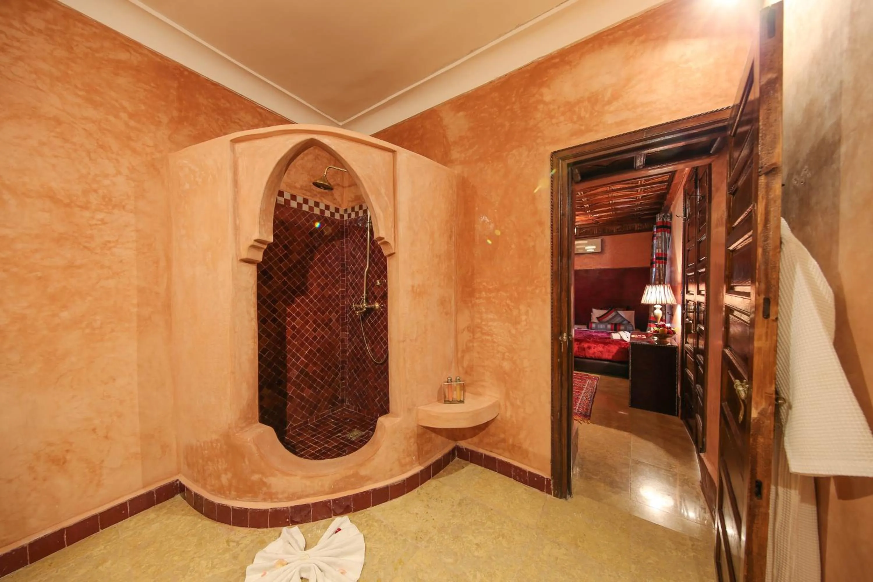 Bathroom in Riad Africa - Marrakech Medina Maison d'Hote