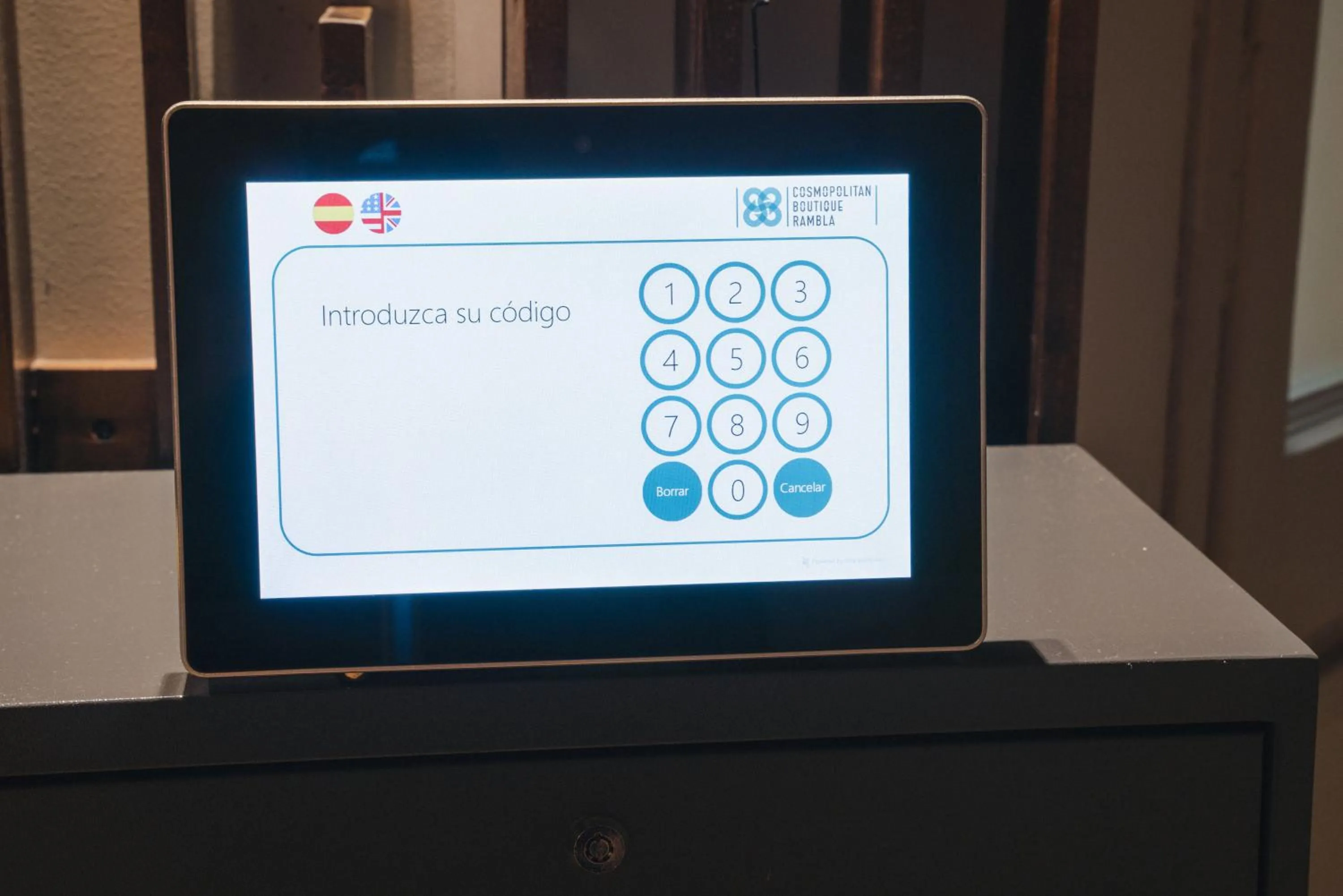 microwave in Cosmopolitan Boutique Rambla