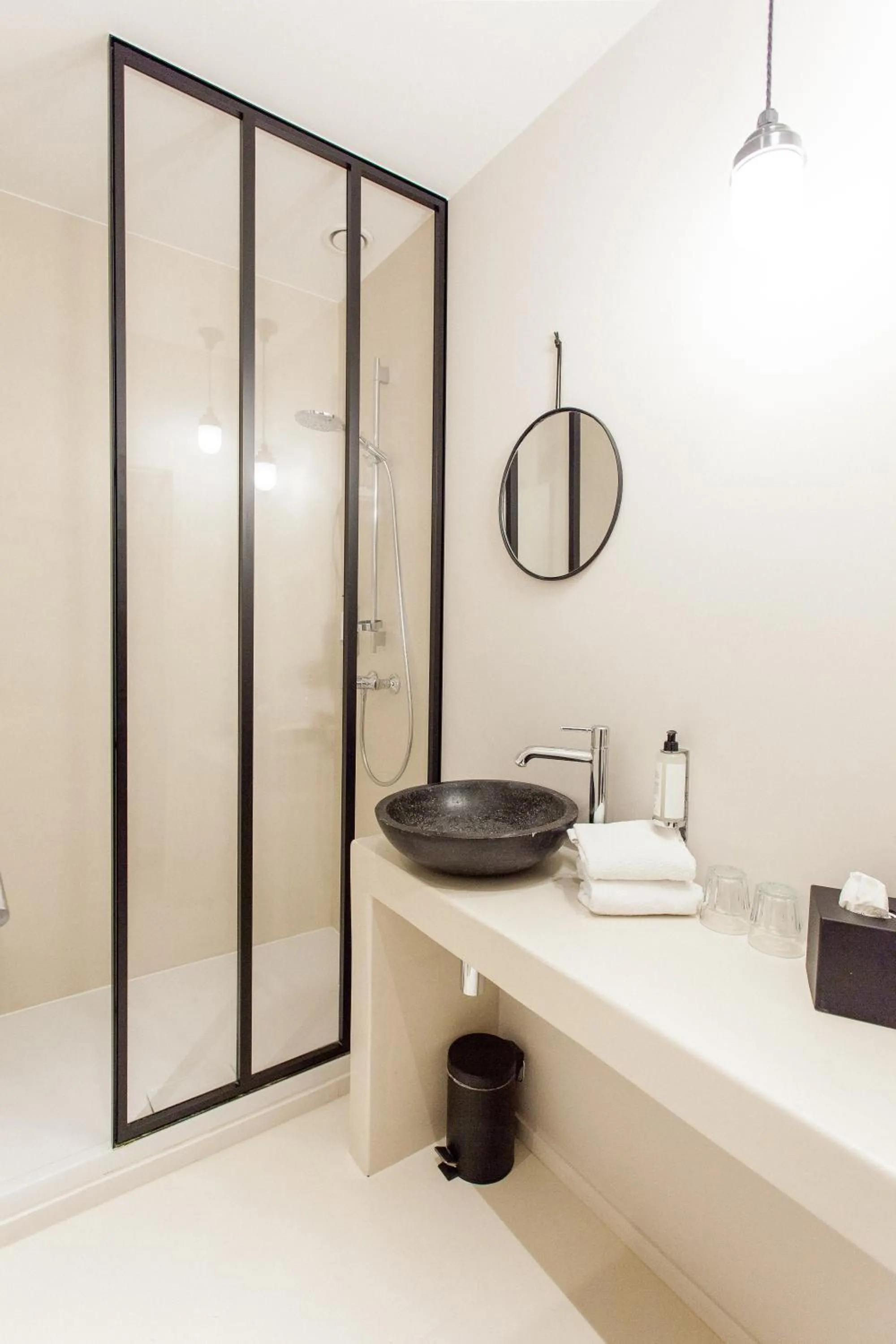 Bathroom in Latroupe Hotel Jardin Secret