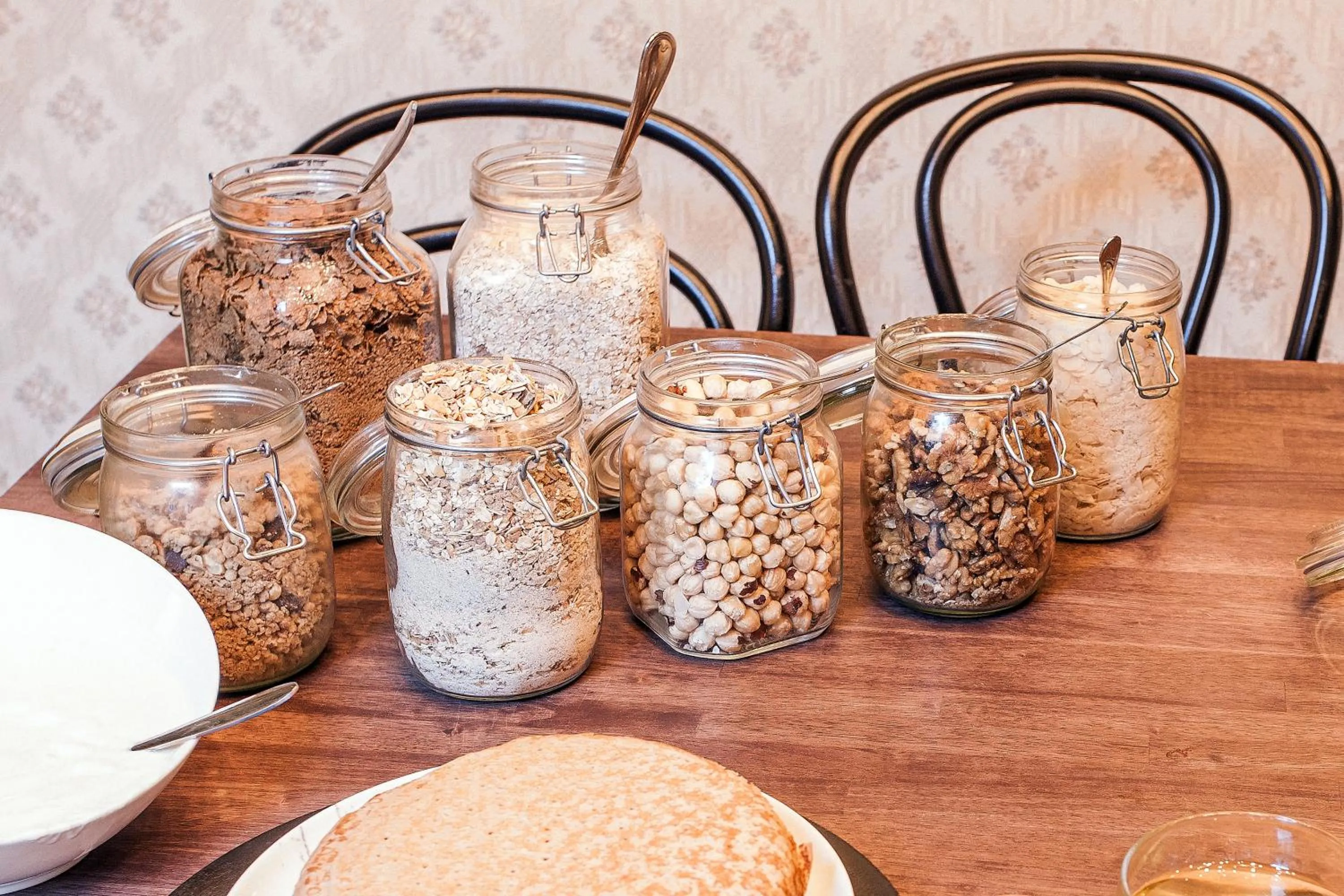 Breakfast in Latroupe Hotel Jardin Secret