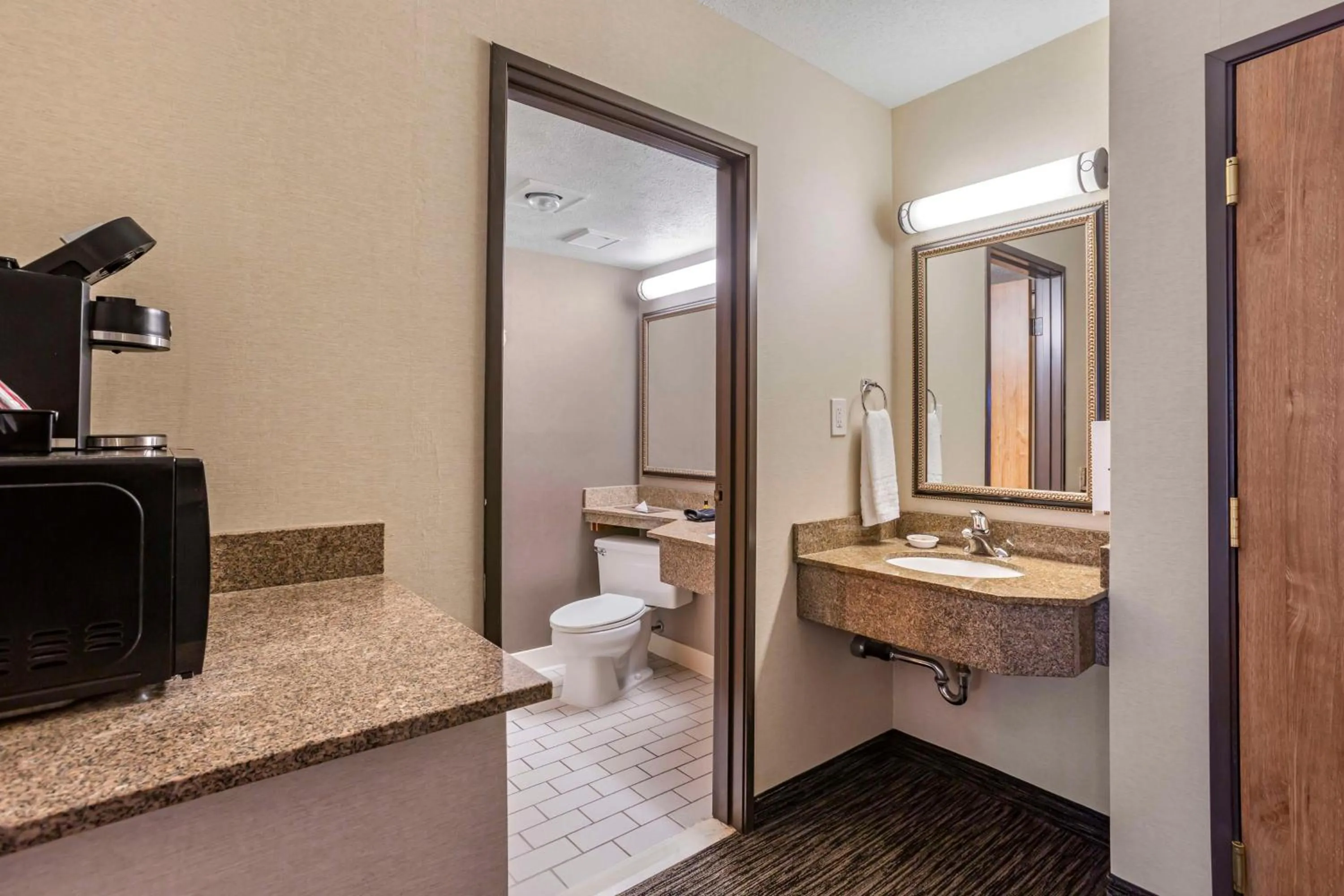 Bathroom in Best Western Plus Landmark Inn