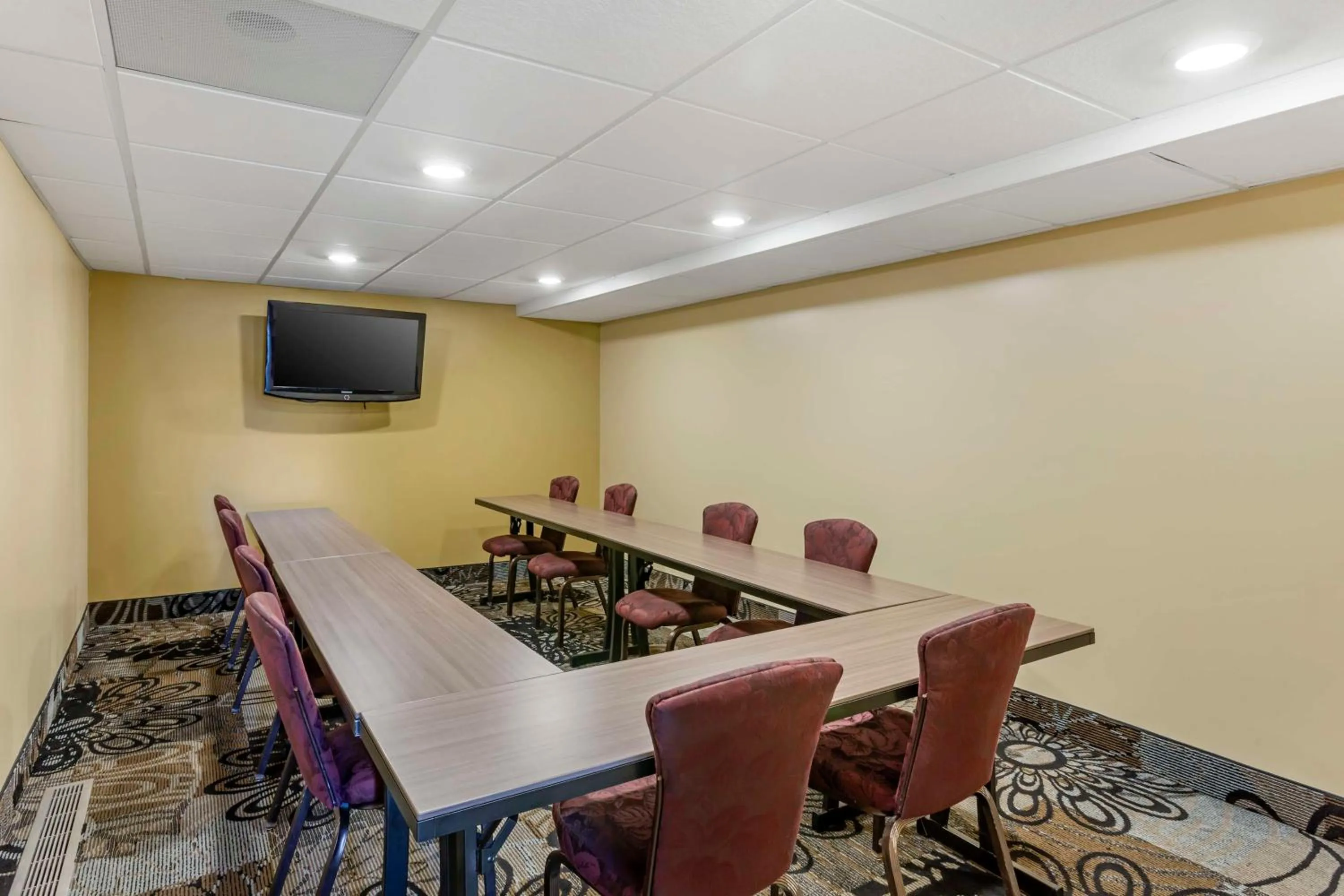 Meeting/conference room in Best Western Plus Landmark Inn