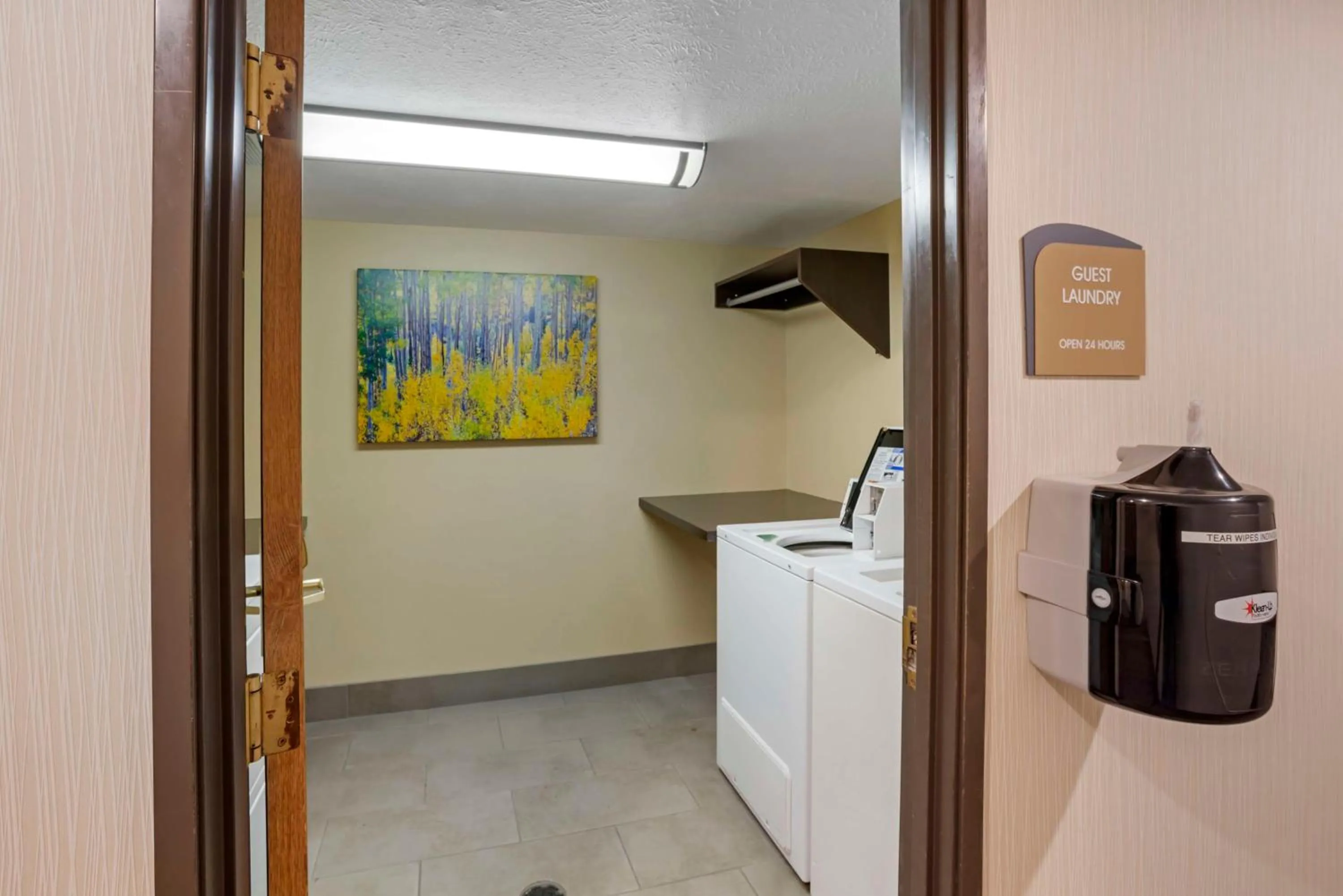 Property building in Best Western Plus Landmark Inn