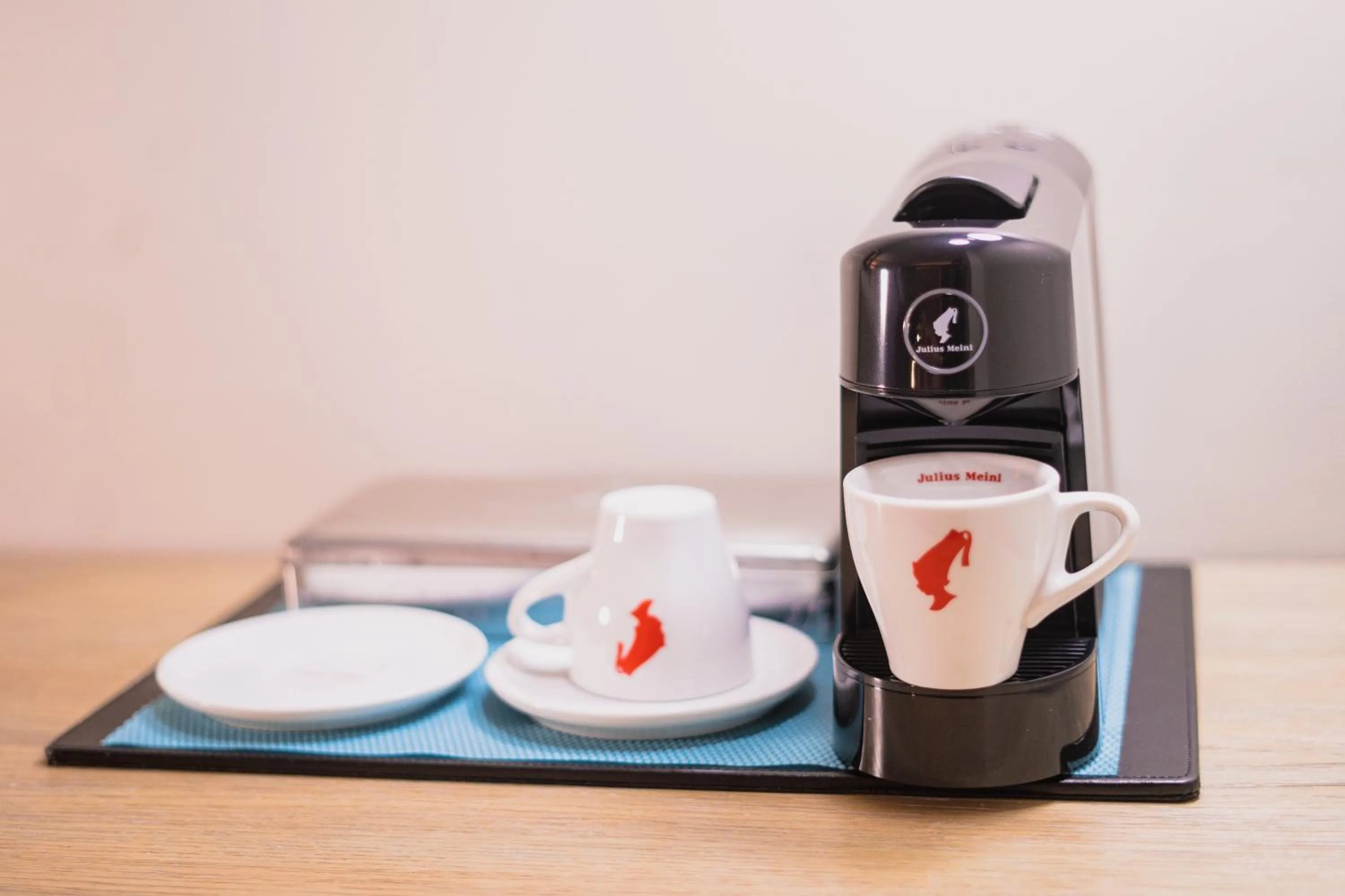 Coffee/tea facilities in The Delaney Hotel