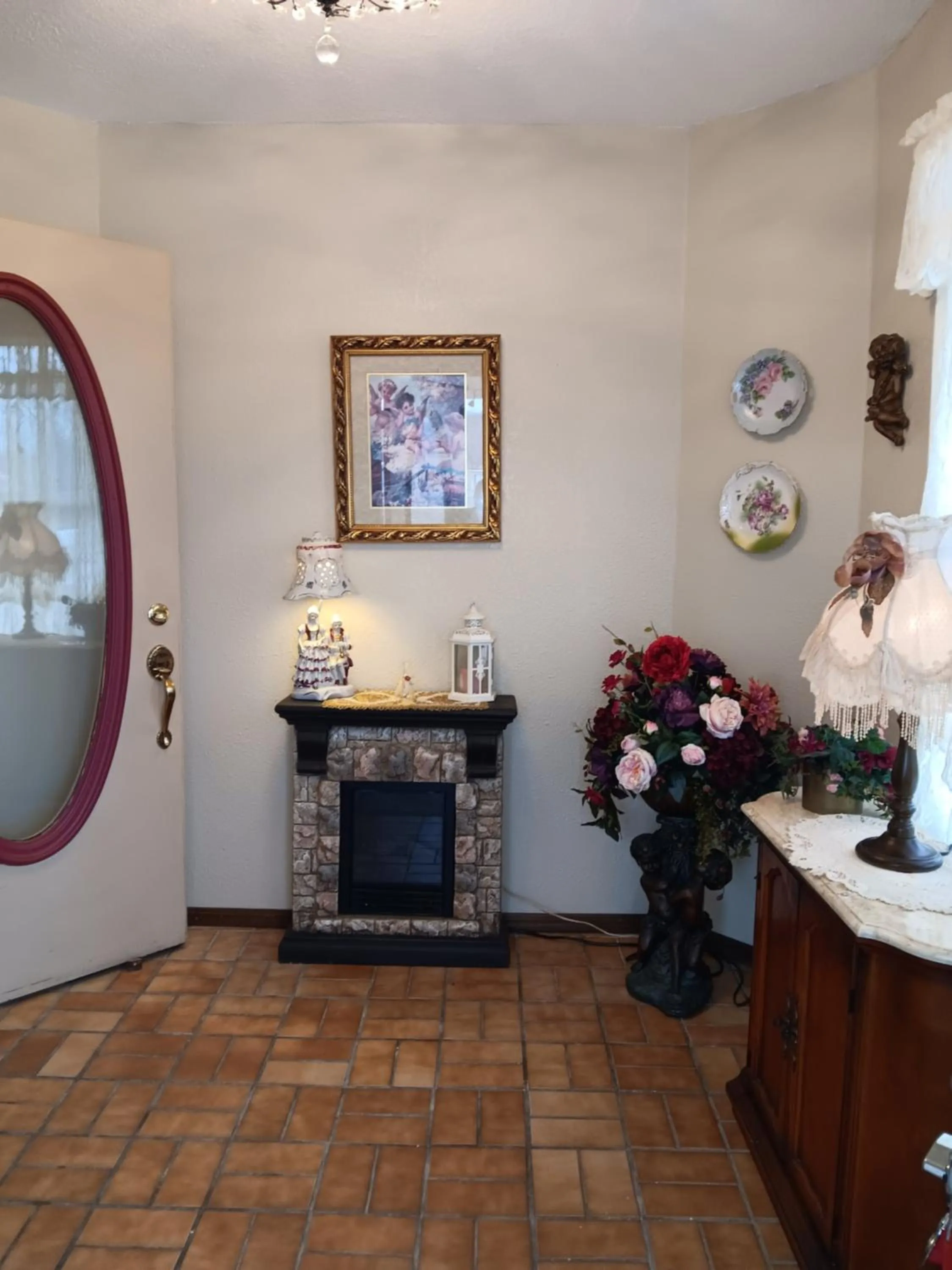 Facade/entrance in Victorian Inn