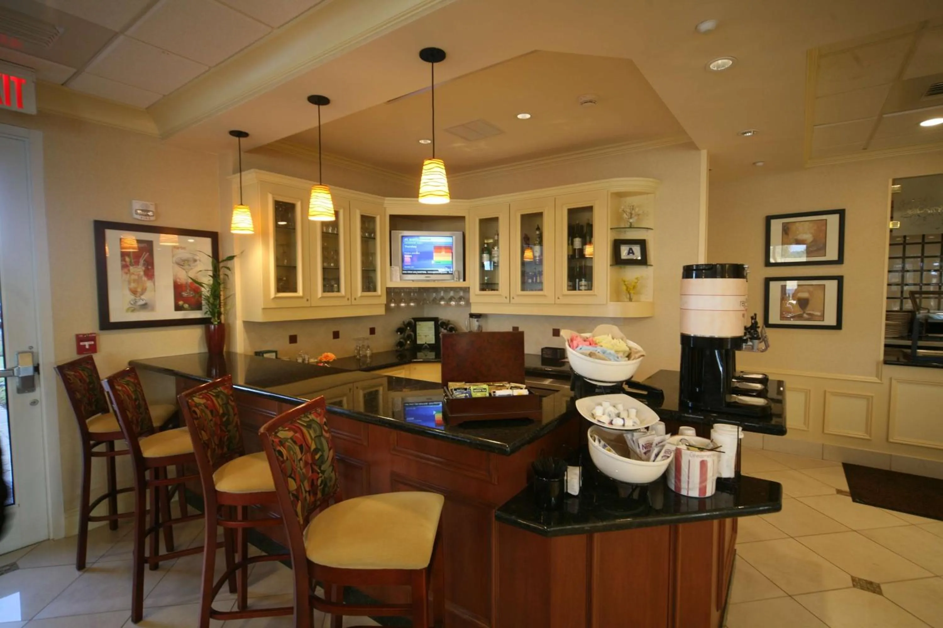 Lounge or bar in Hilton Garden Inn Anderson