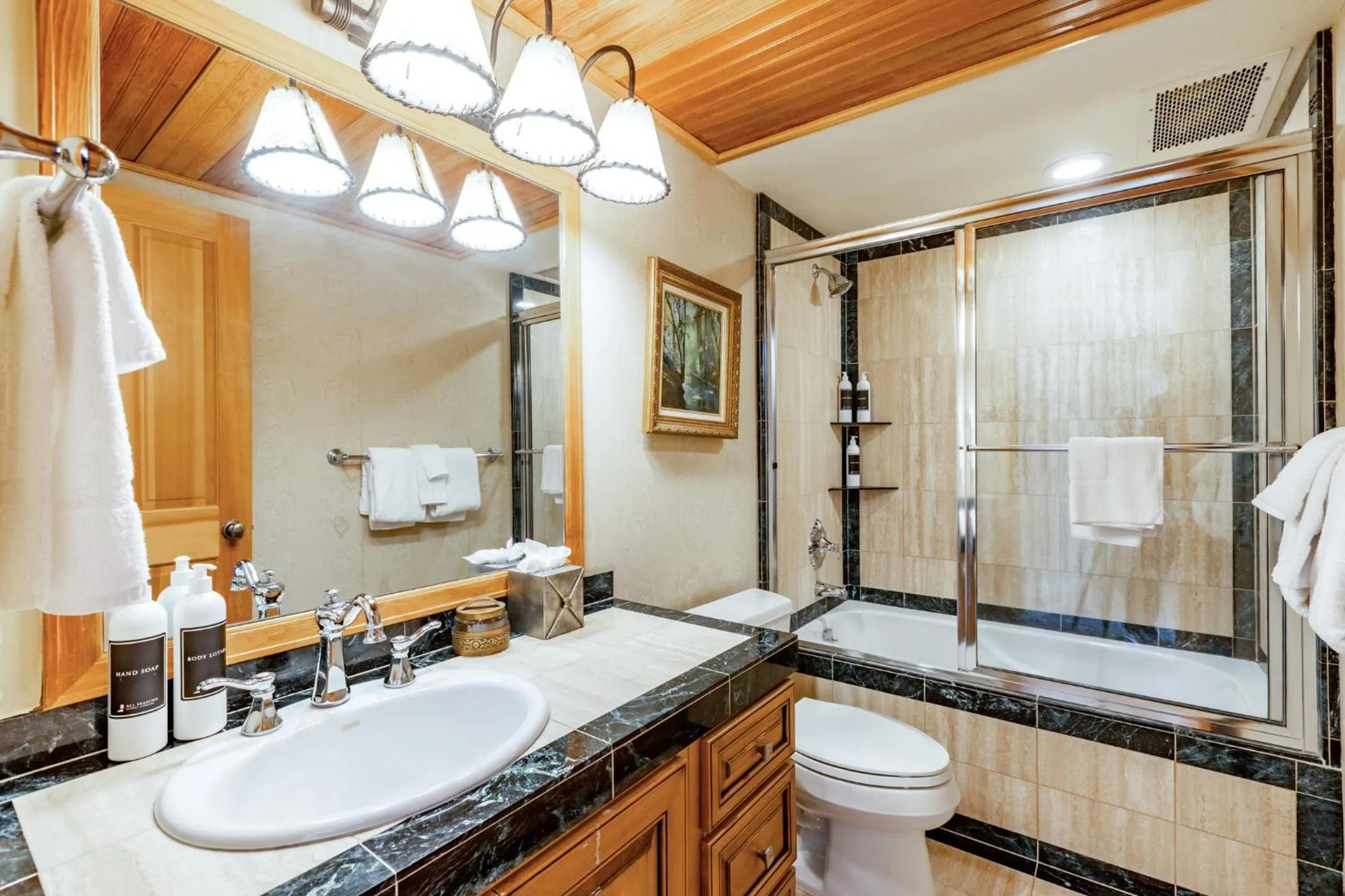 Bathroom in The Caledonian by All Seasons Resort Lodging