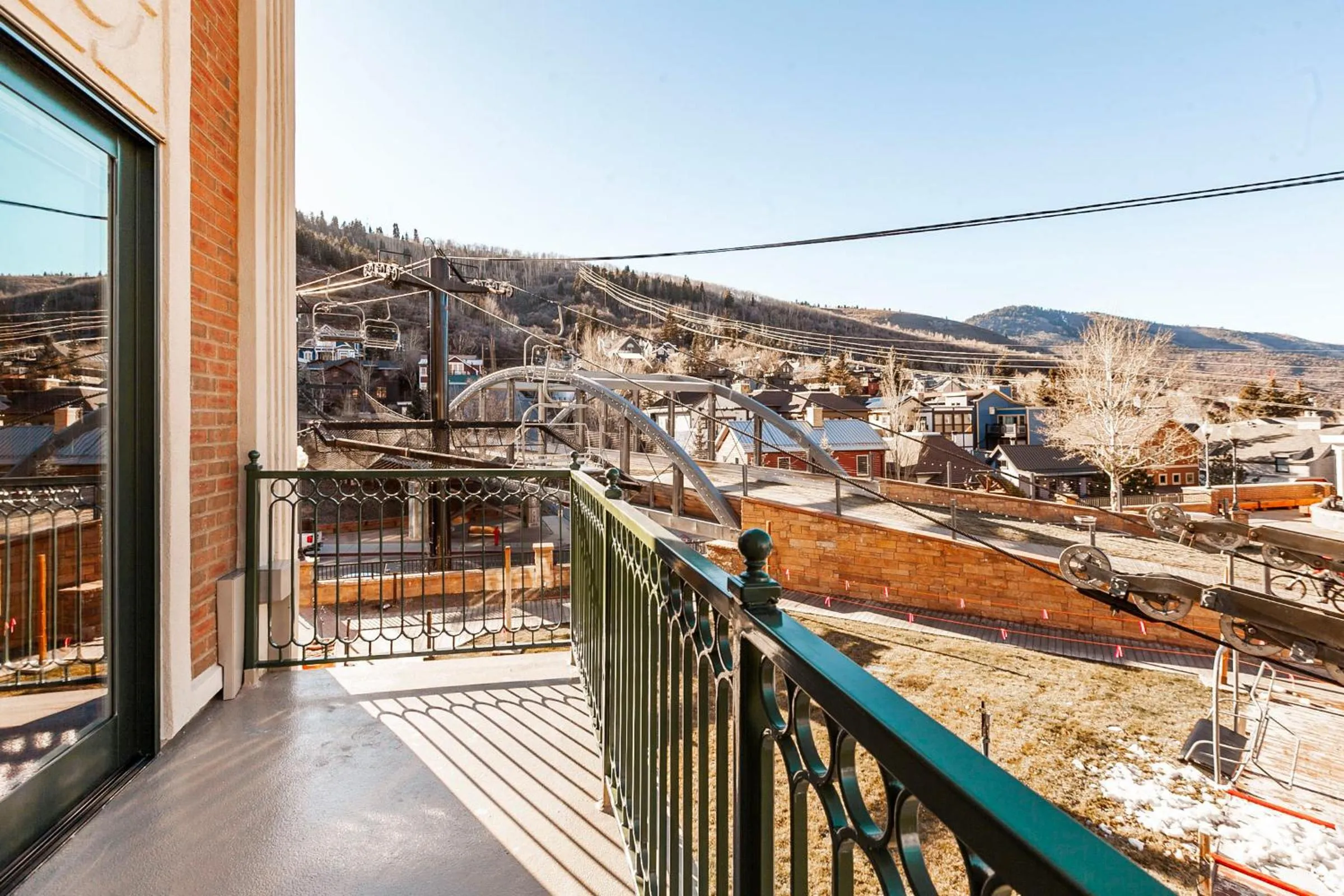 Balcony/Terrace in The Caledonian by All Seasons Resort Lodging