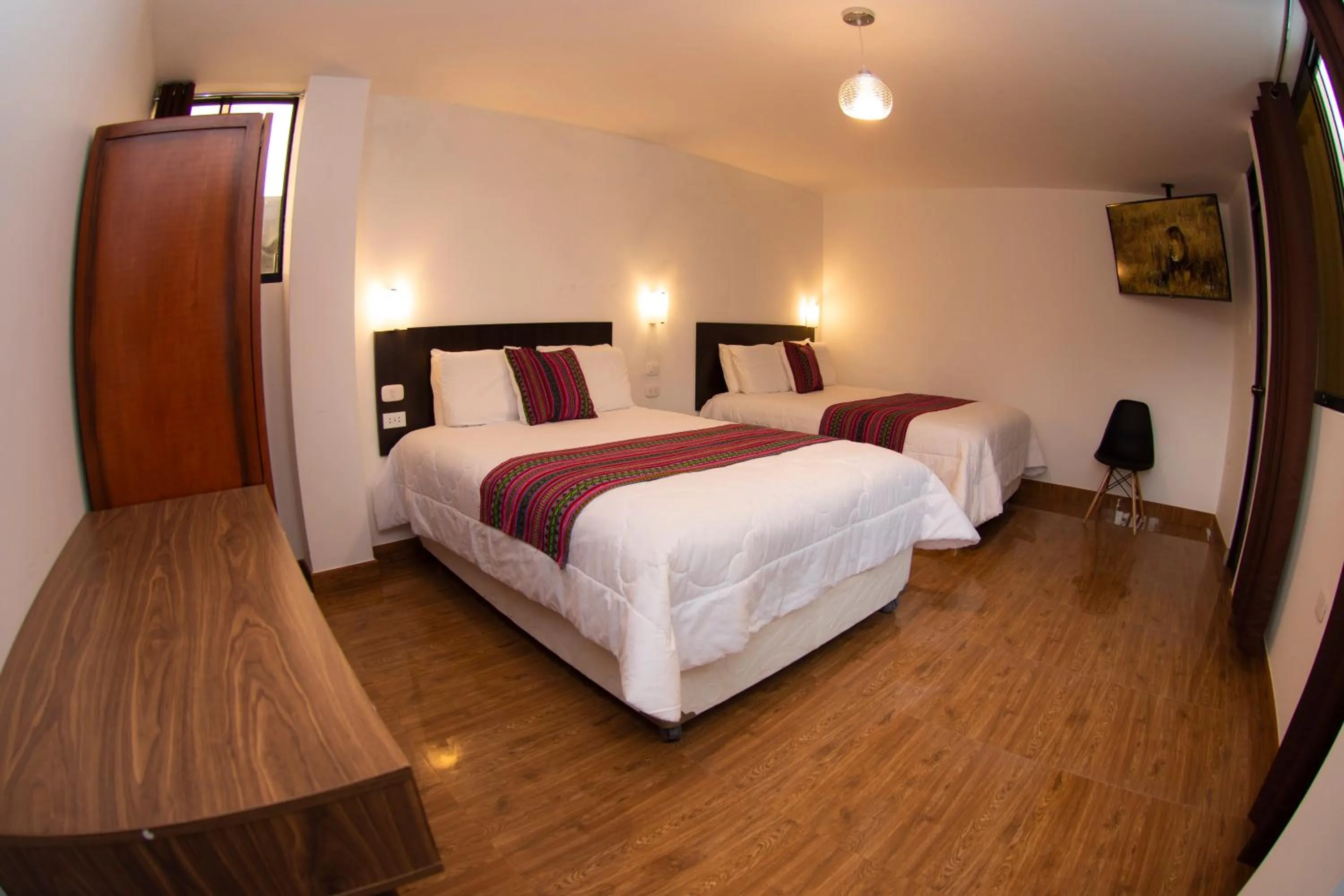 Photo of the whole room, Bed in La Casa de Los Balcones