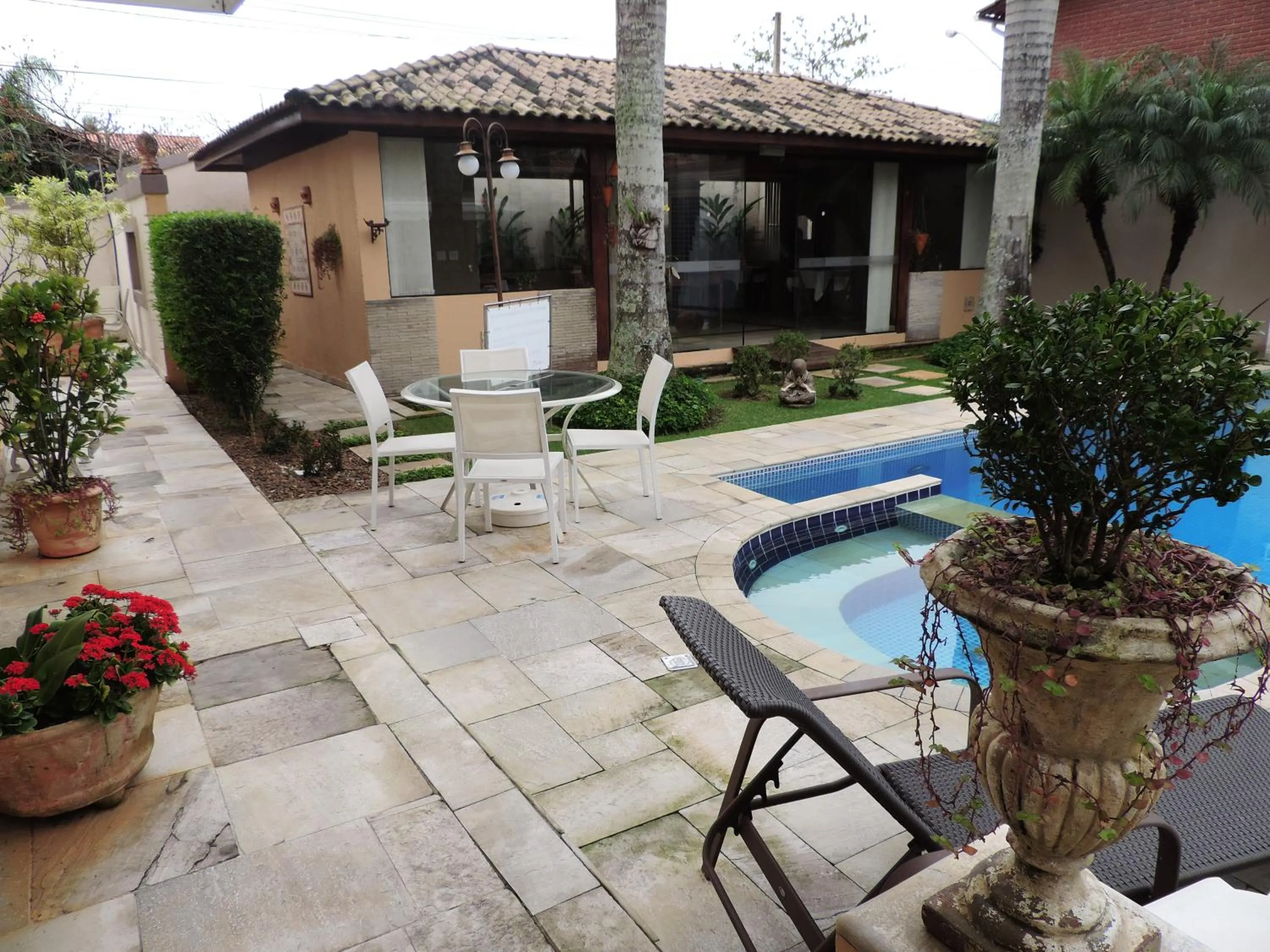 Property building in Hotel Costa Balena-Piscina Aquecida Coberta