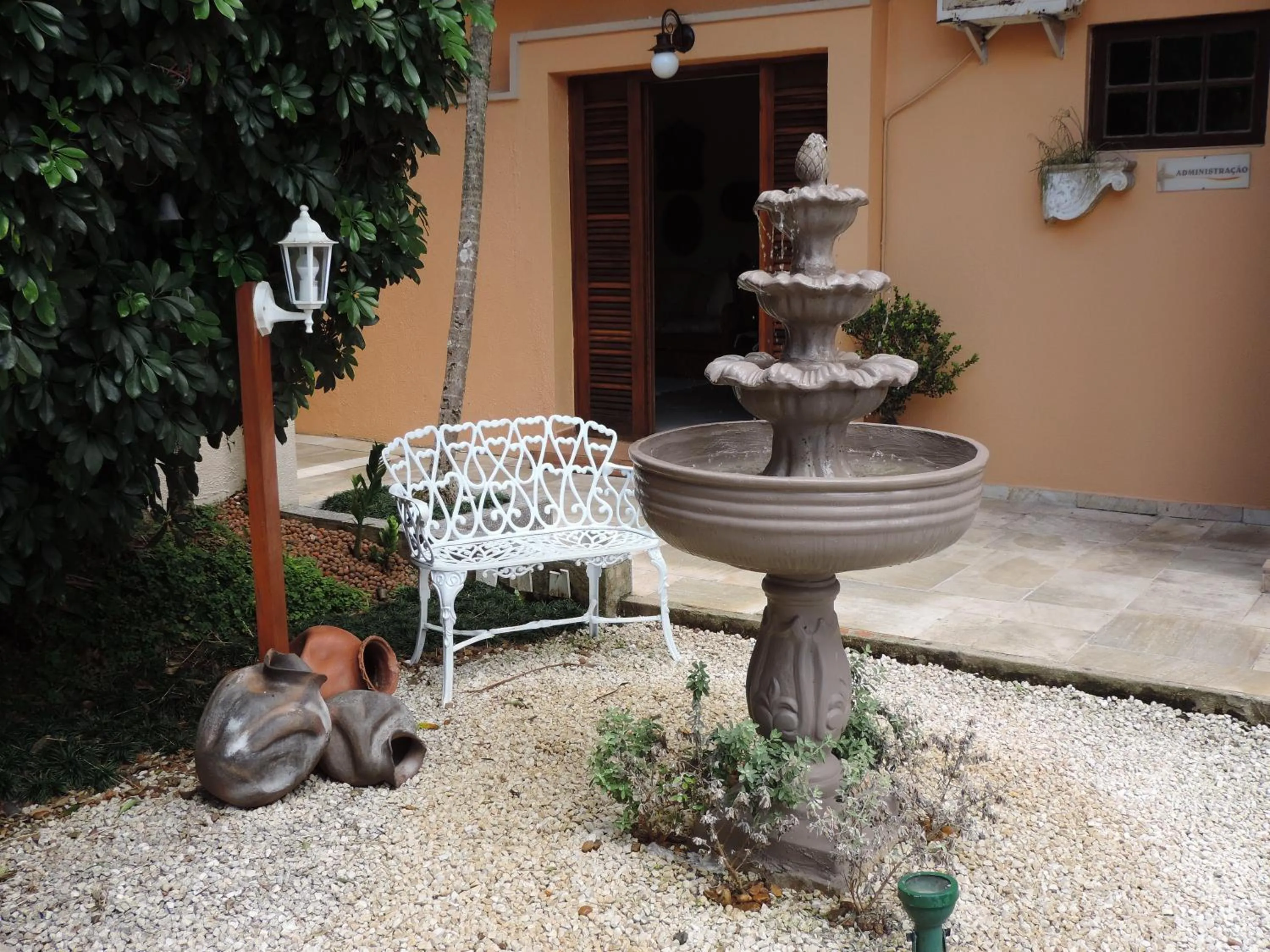 Garden in Hotel Costa Balena-Piscina Aquecida Coberta