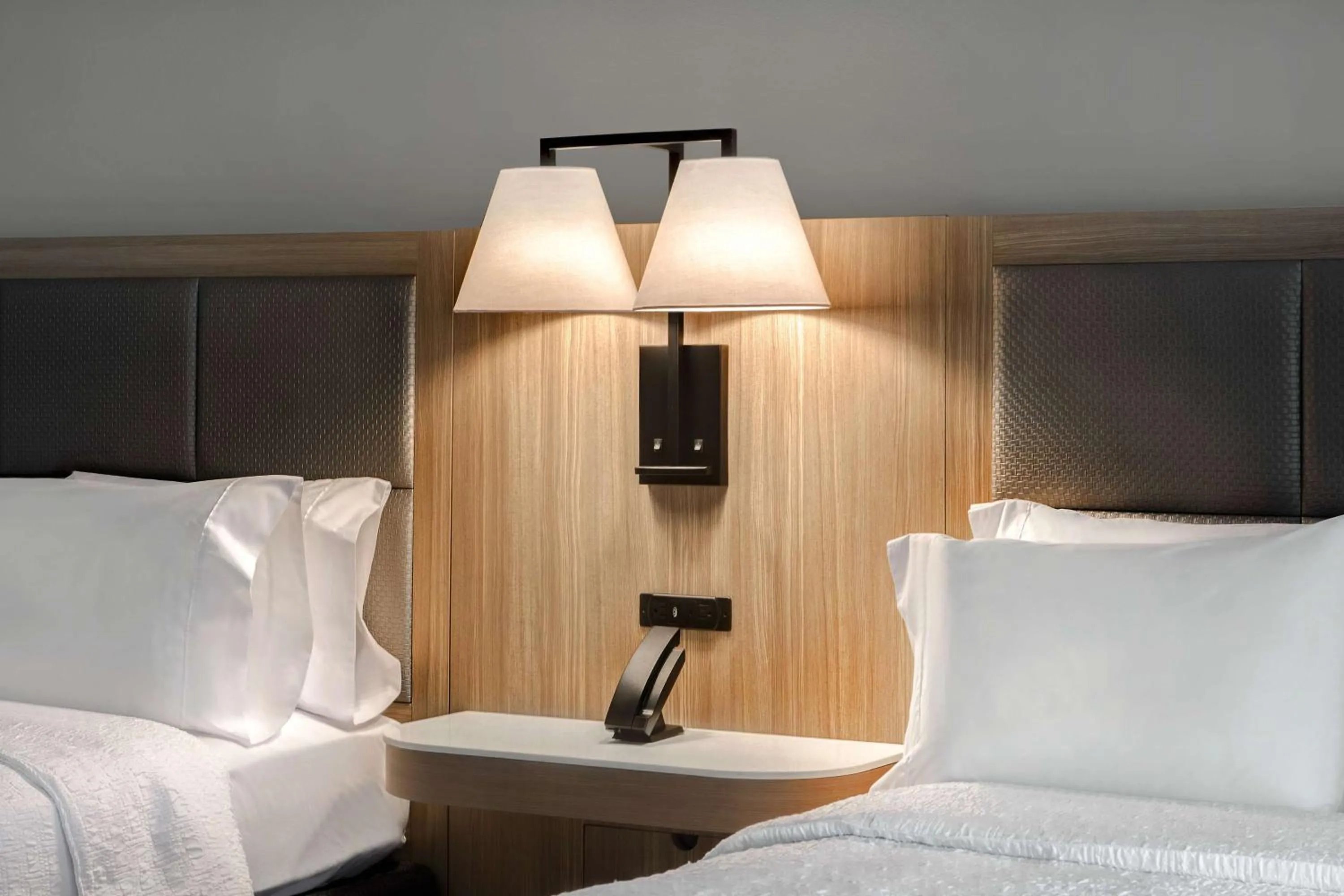 Bed in Hampton Inn Anderson/Alliance Business Park