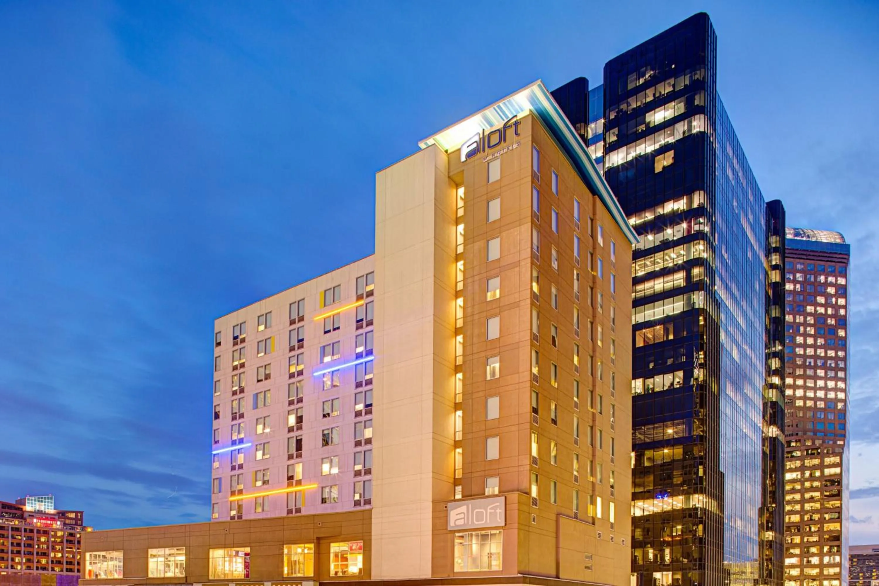 Property building in Aloft Charlotte City Center