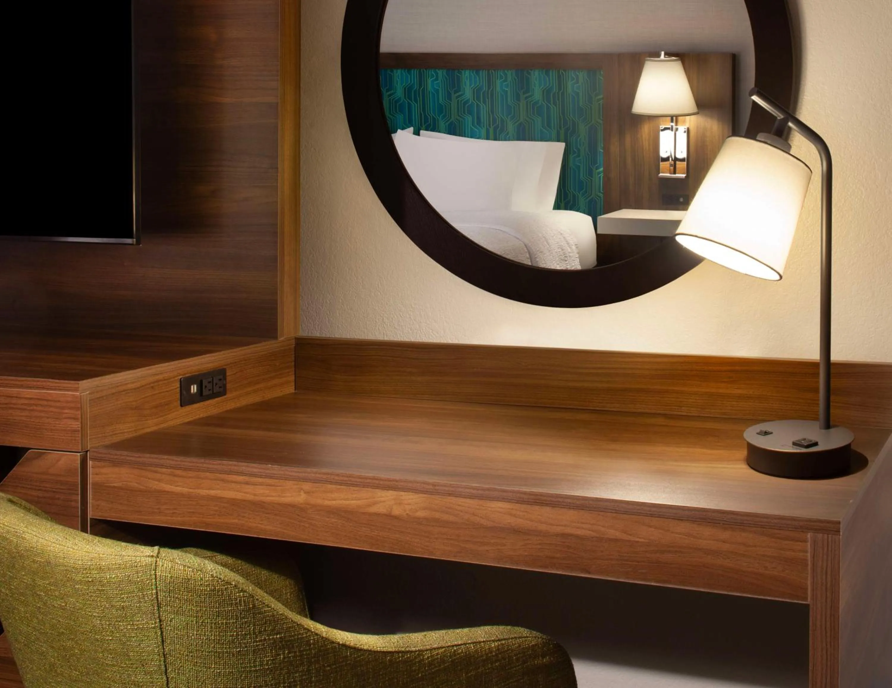 Bedroom, Bed in Hampton Inn Athens