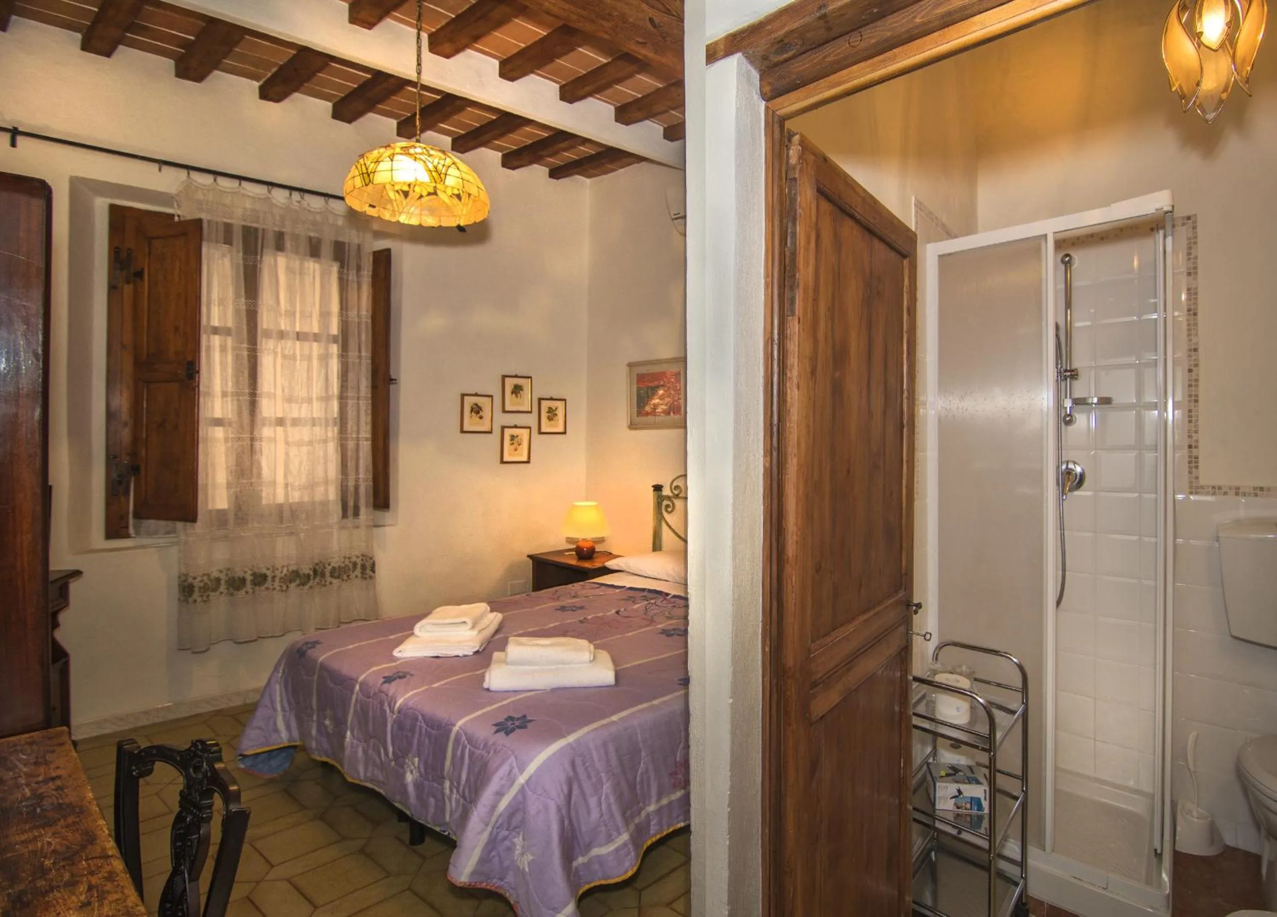 Bed in B&B due Borghi 3