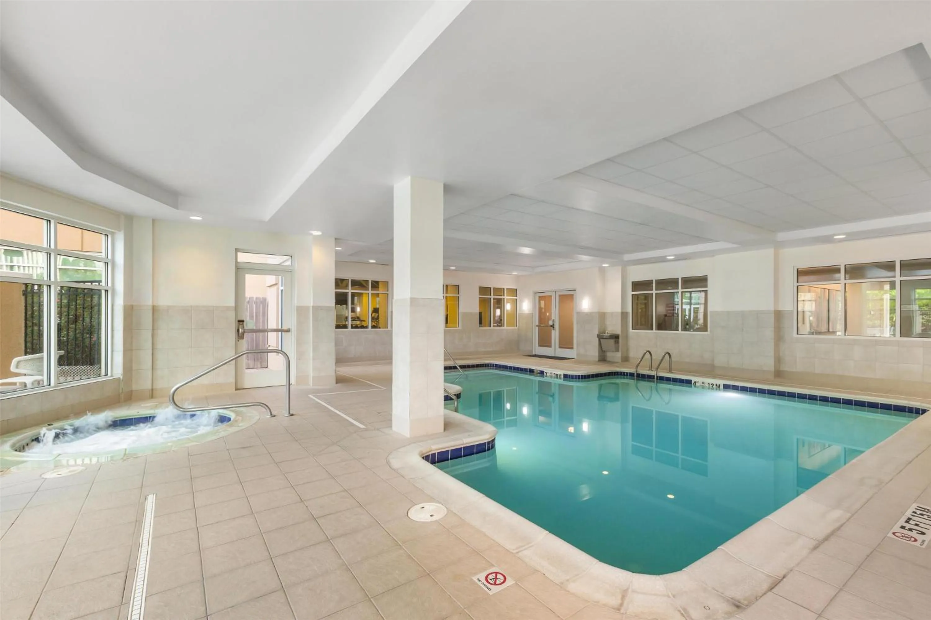Pool view in Hilton Garden Inn Atlanta Airport North