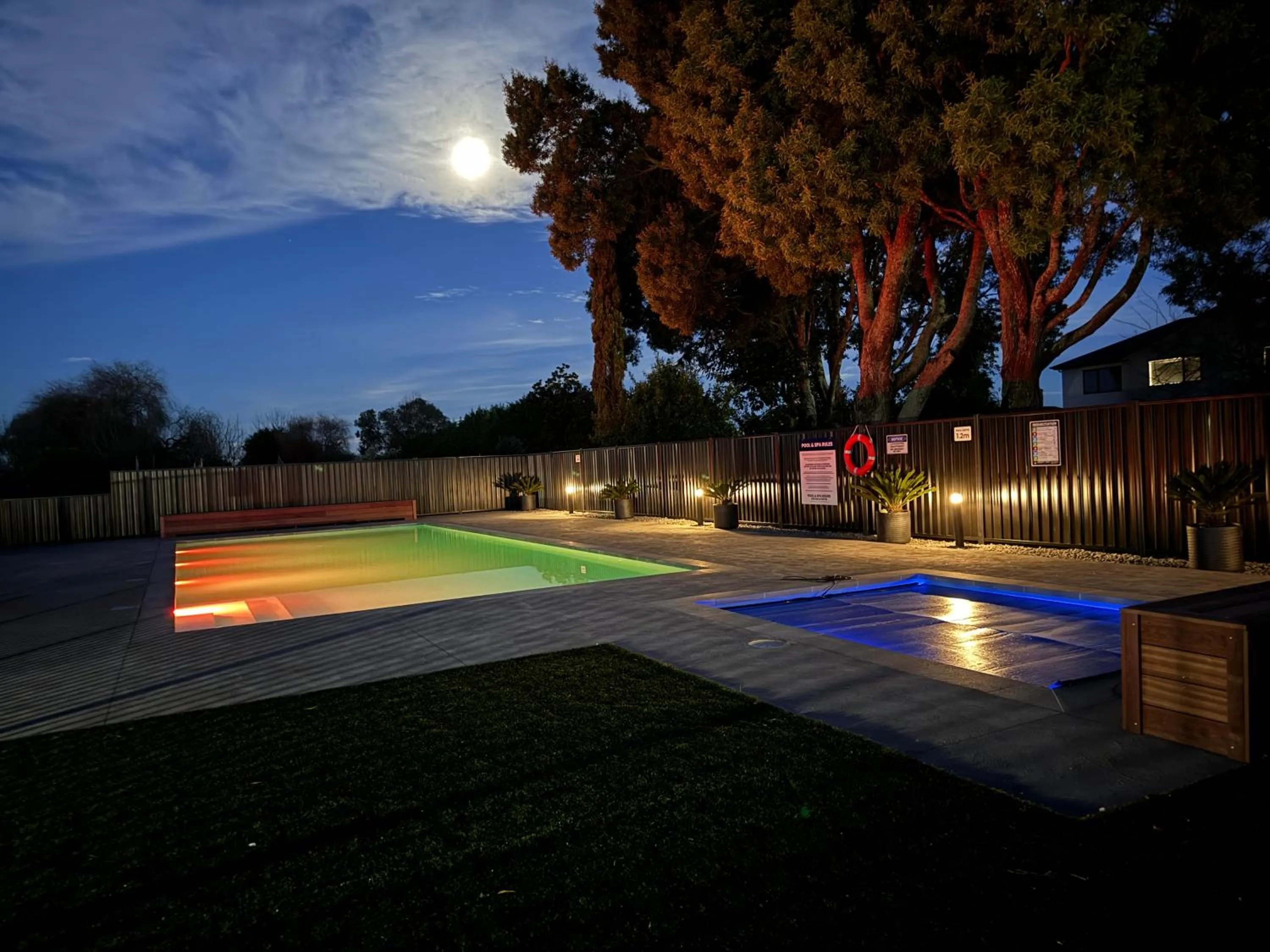 Night in Podium Lodge