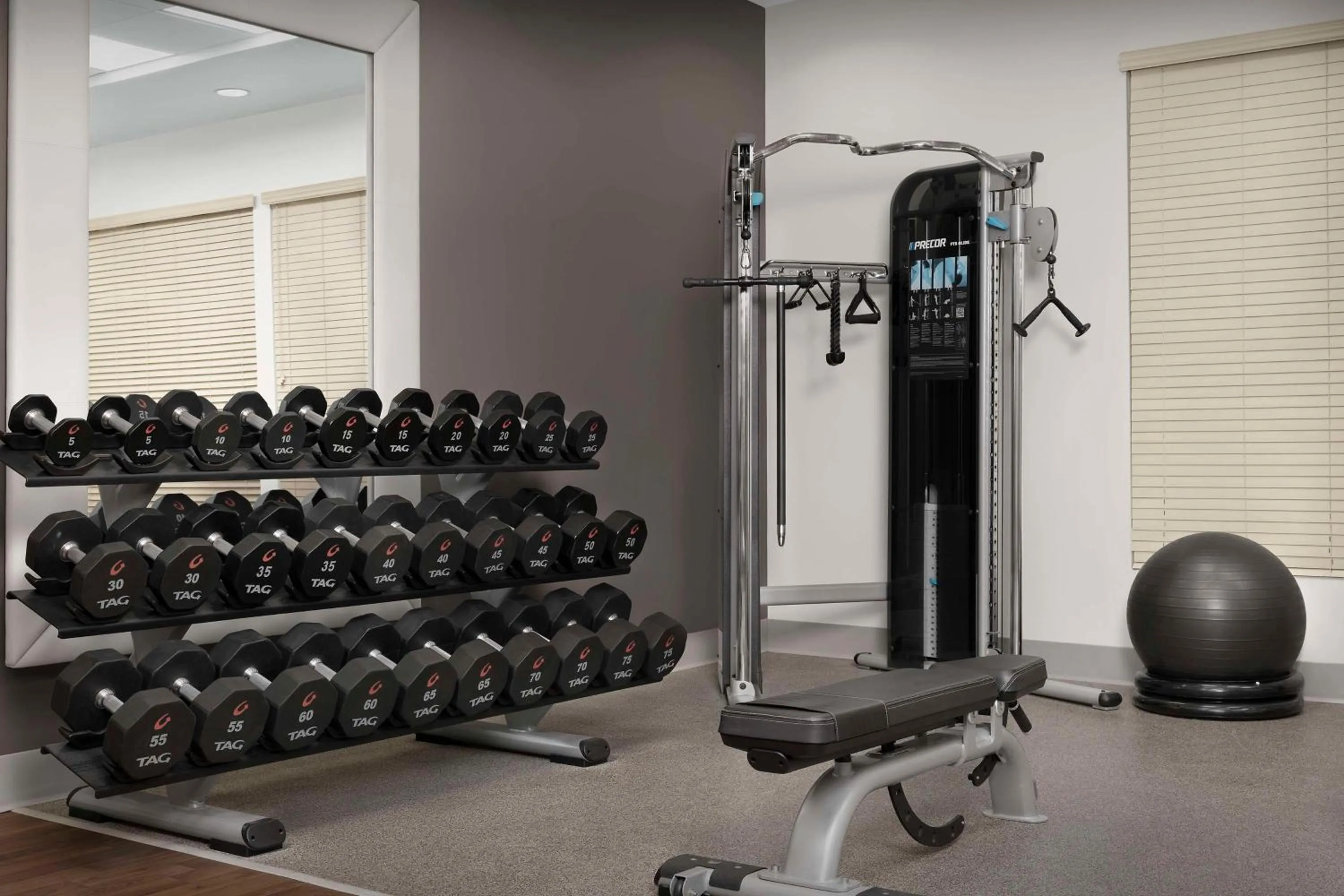 Fitness centre/facilities in Embassy Suites Atlanta - Kennesaw Town Center