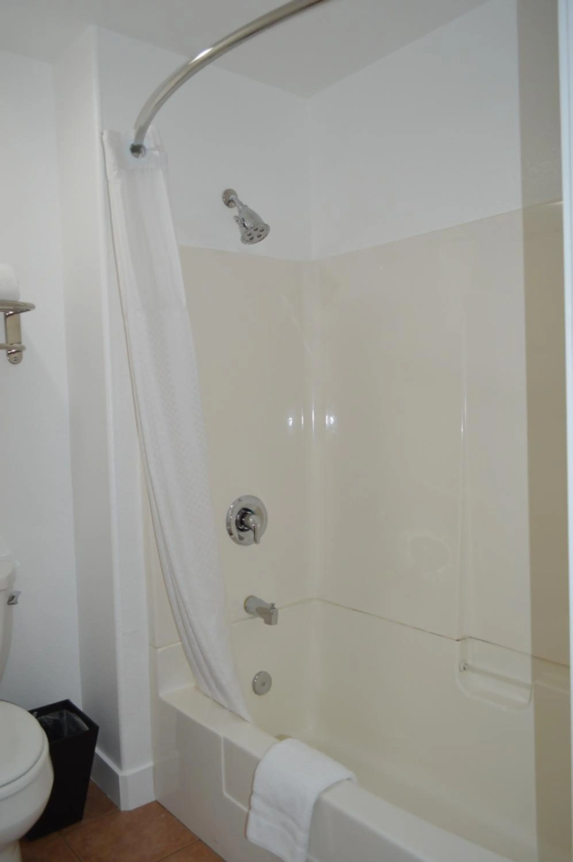 Shower in Fairview Inn & Suites
