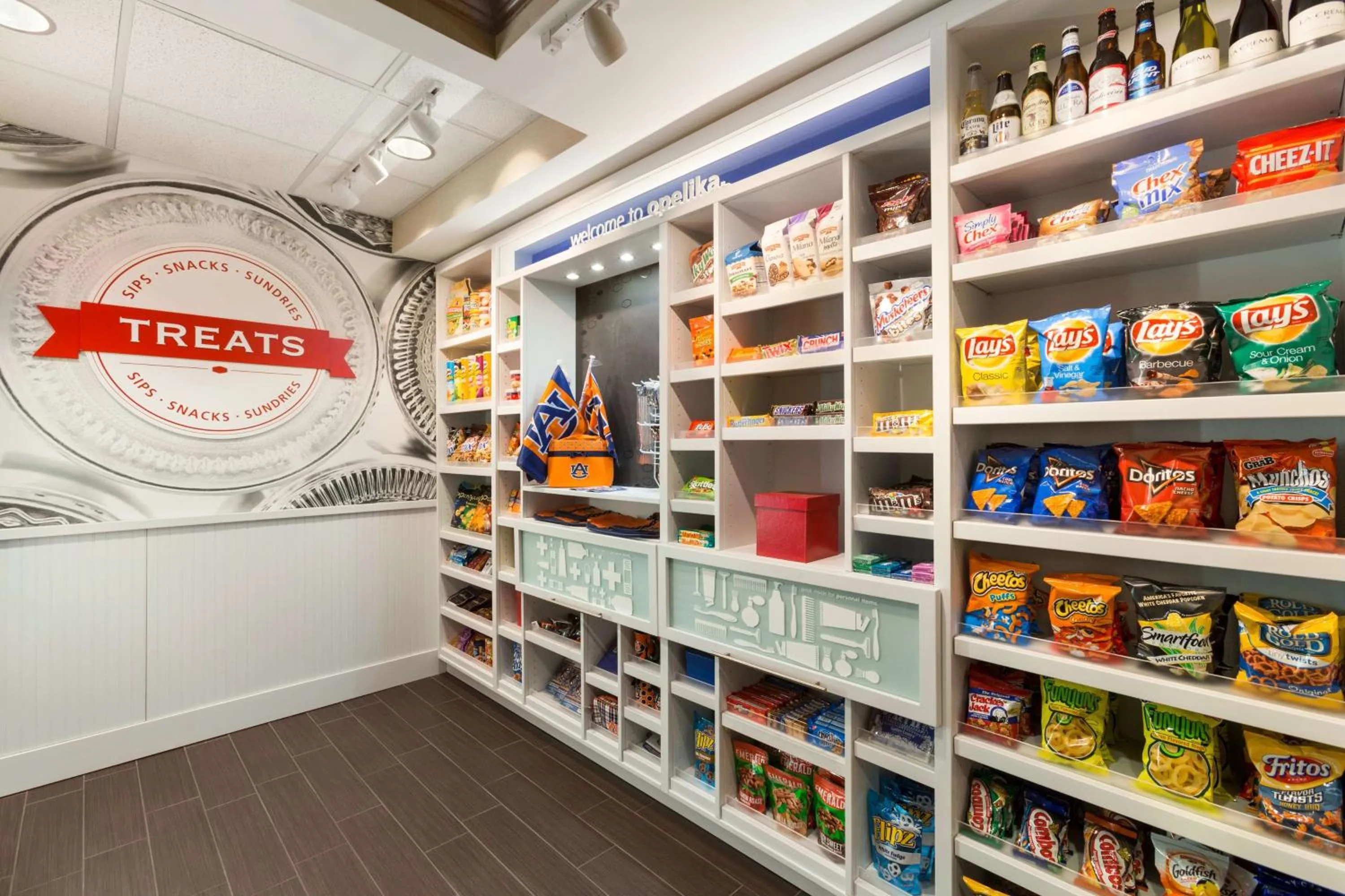 Restaurant/places to eat in Hampton Inn & Suites Opelika-I-85 Auburn Area