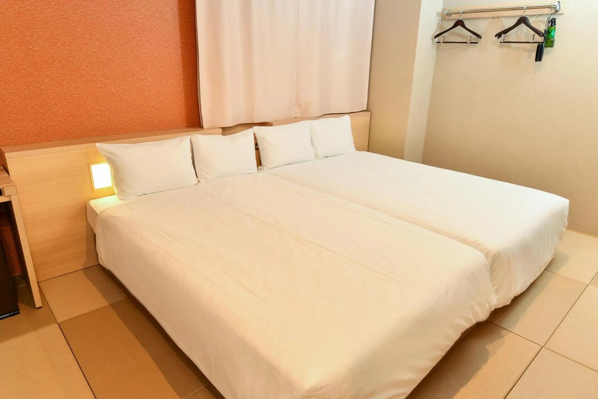 Photo of the whole room, Bed in Sanco Inn Nagoya Shinkansen-guchi Annex