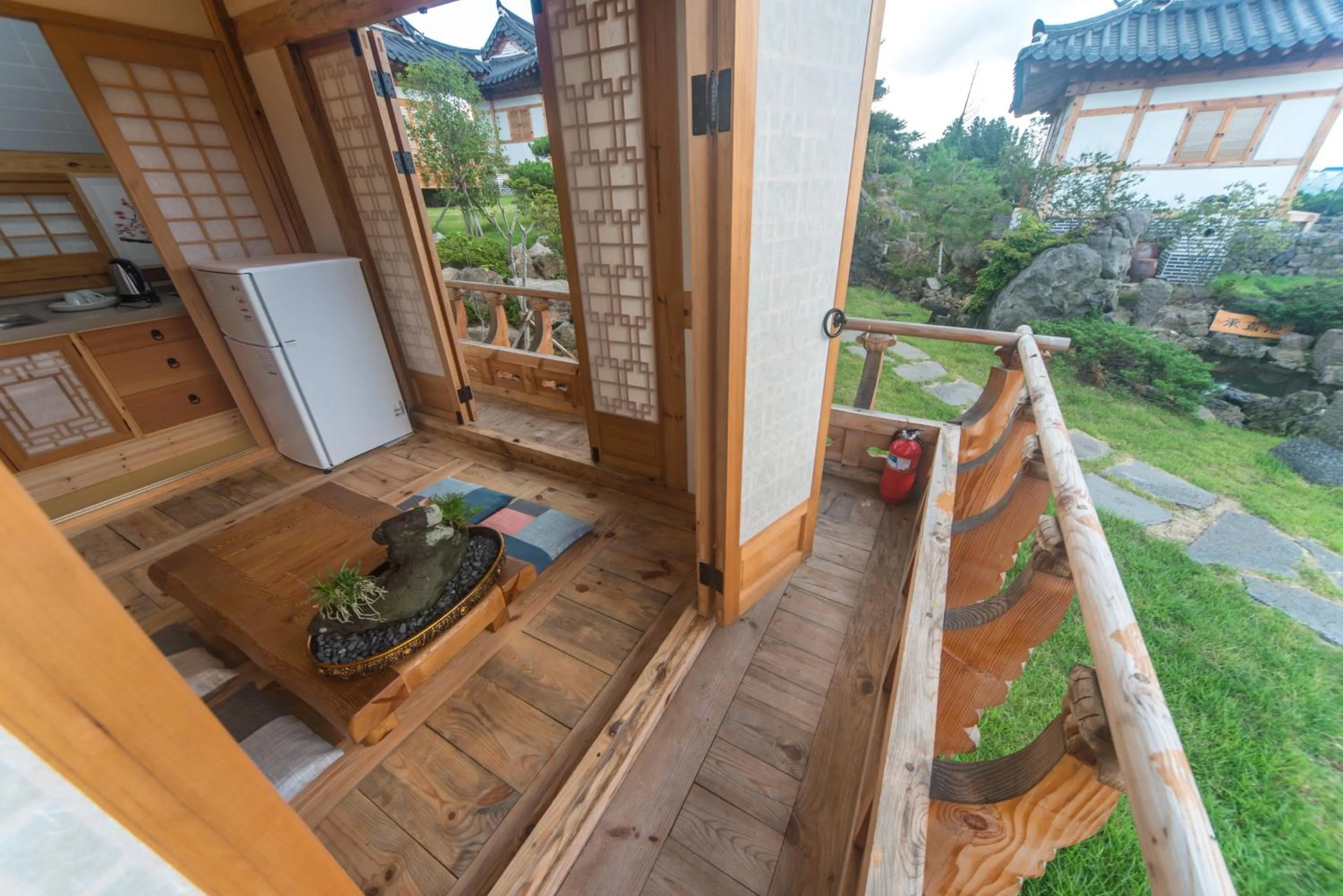 Canopus Resort Pension