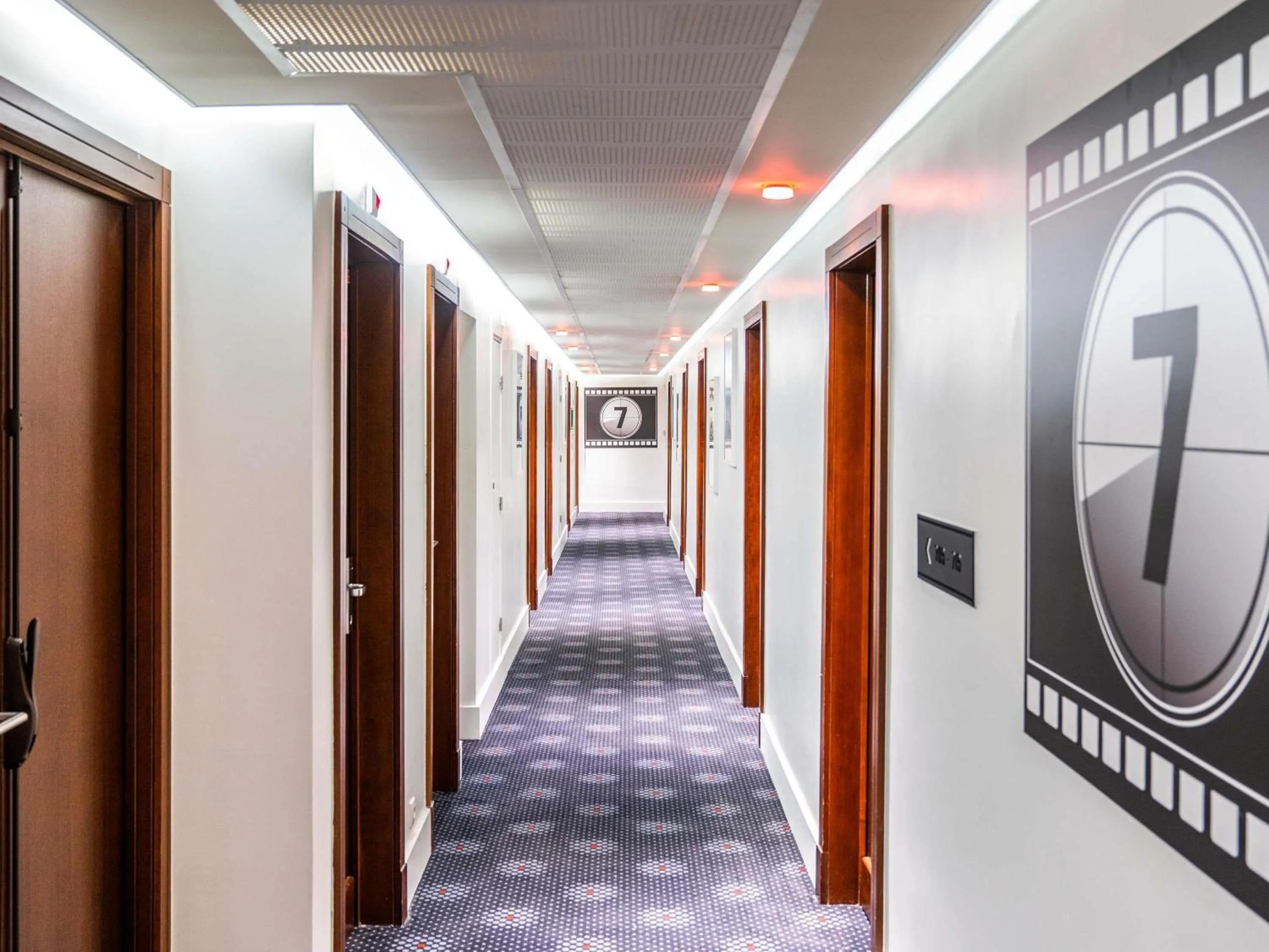 Property building in ibis Styles Paris Mairie de Montreuil