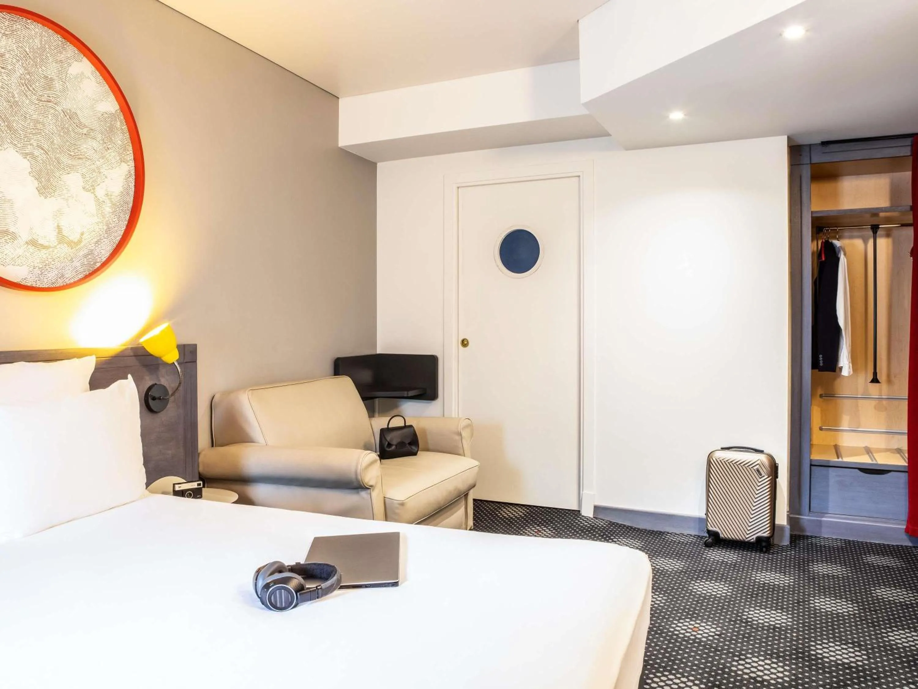 Bedroom, Bed in ibis Styles Paris Mairie de Montreuil