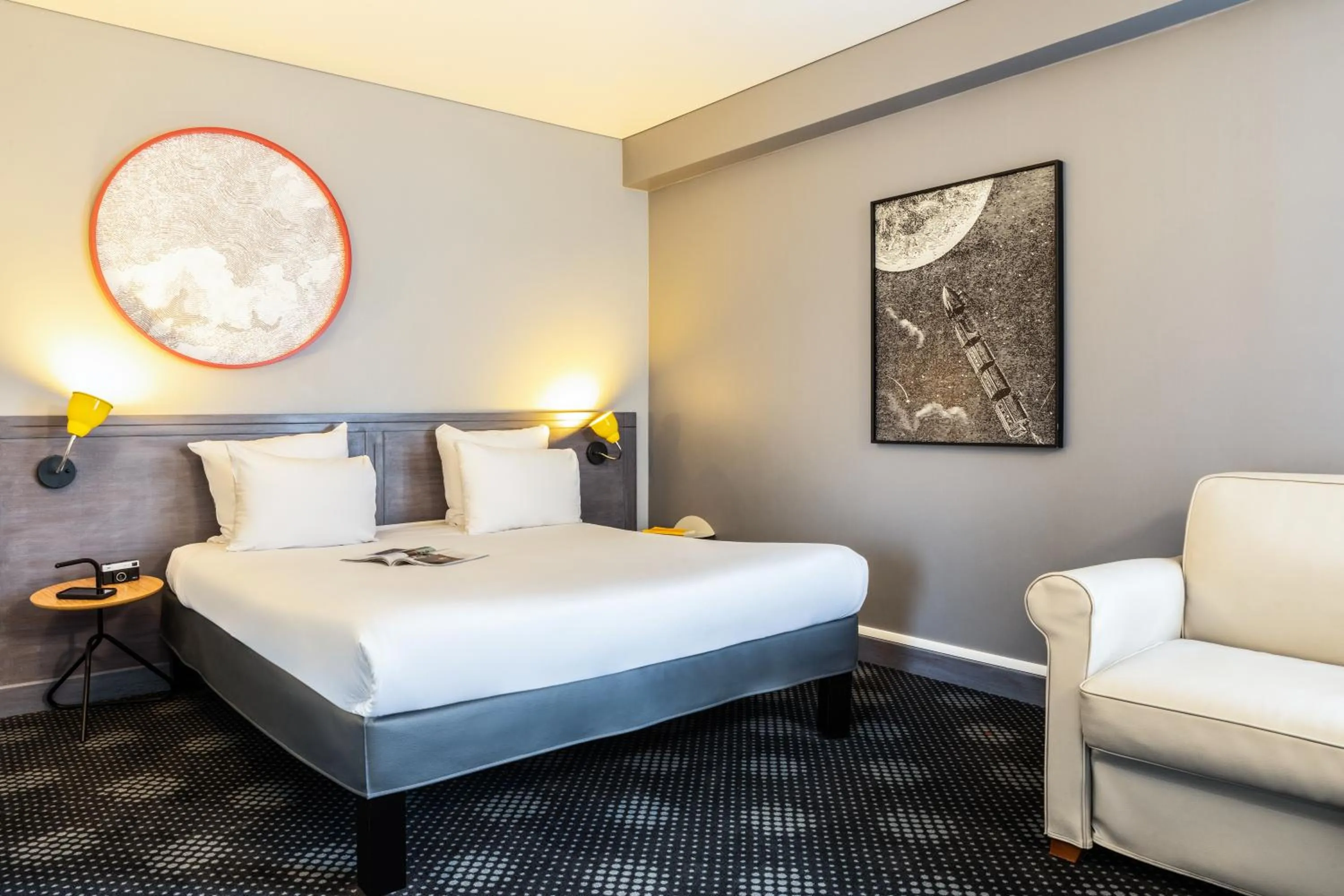 Nearby landmark, Bed in ibis Styles Paris Mairie de Montreuil