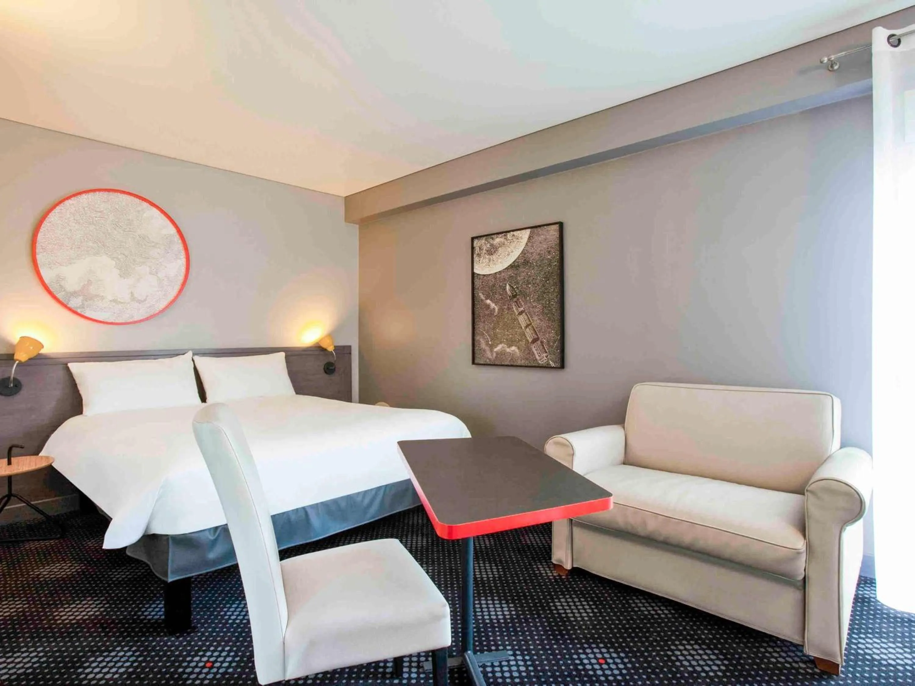 Bedroom, Bed in ibis Styles Paris Mairie de Montreuil