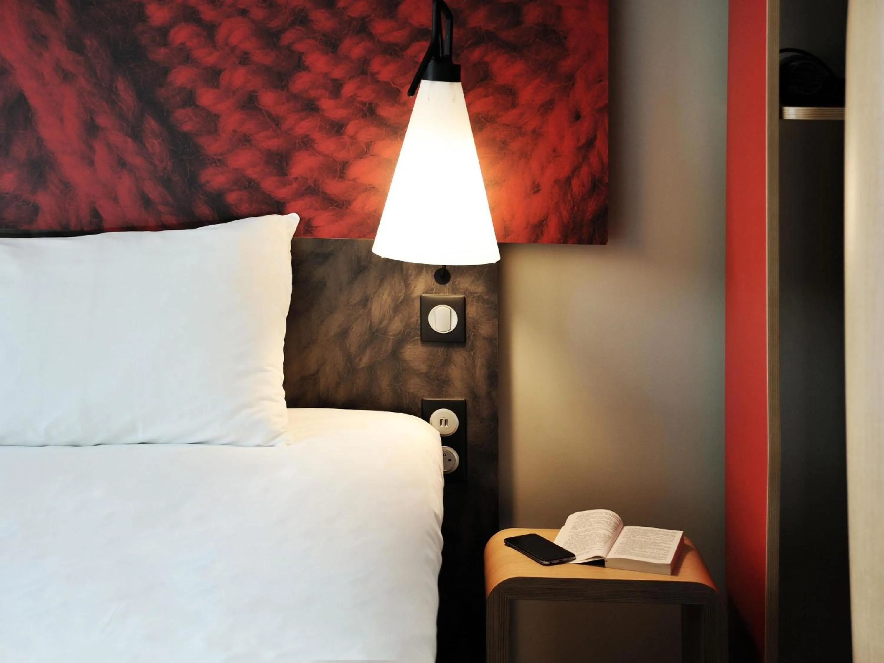 Bedroom, Bed in ibis Maisons Laffitte