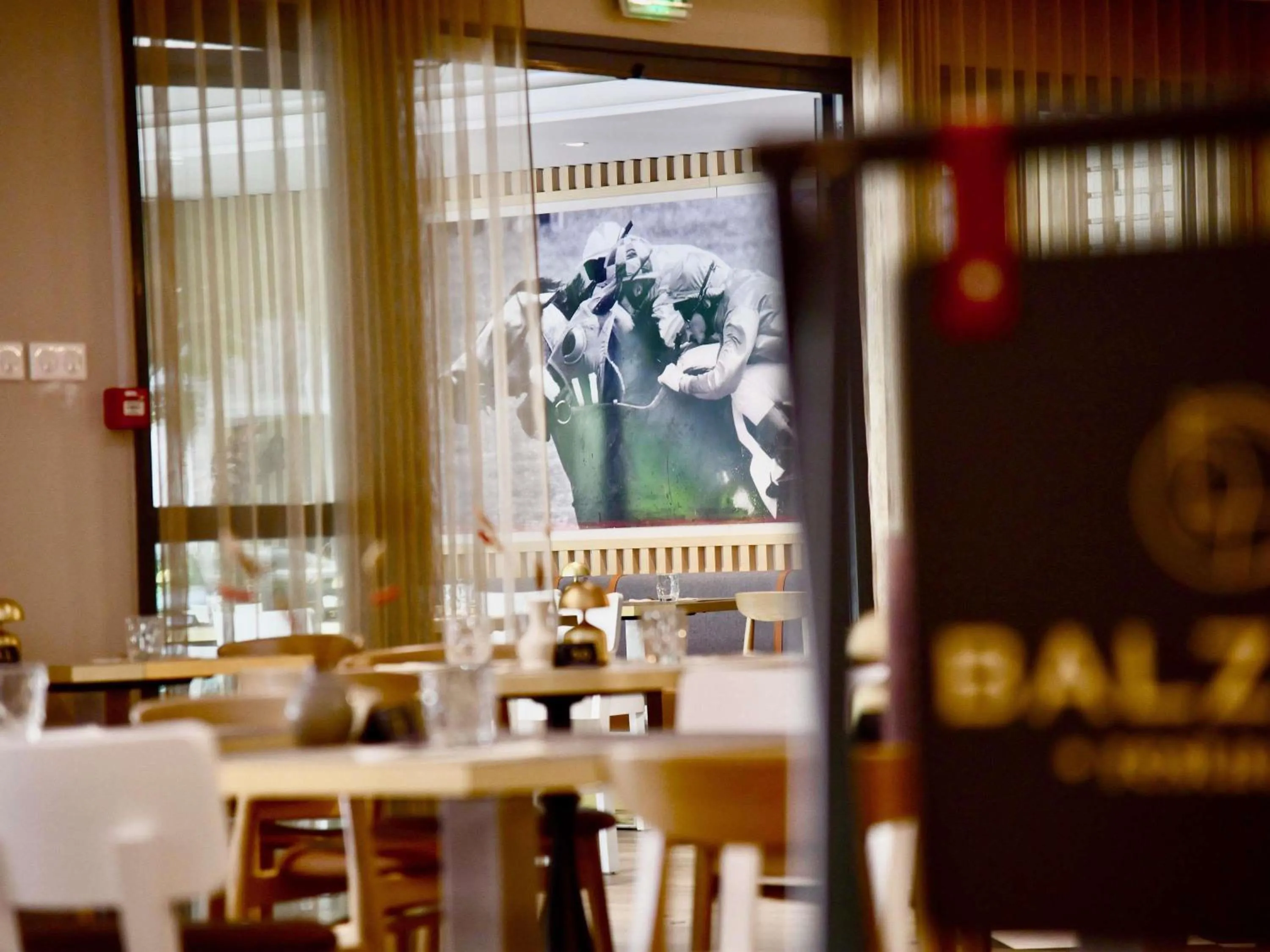 Restaurant/places to eat in ibis Maisons Laffitte