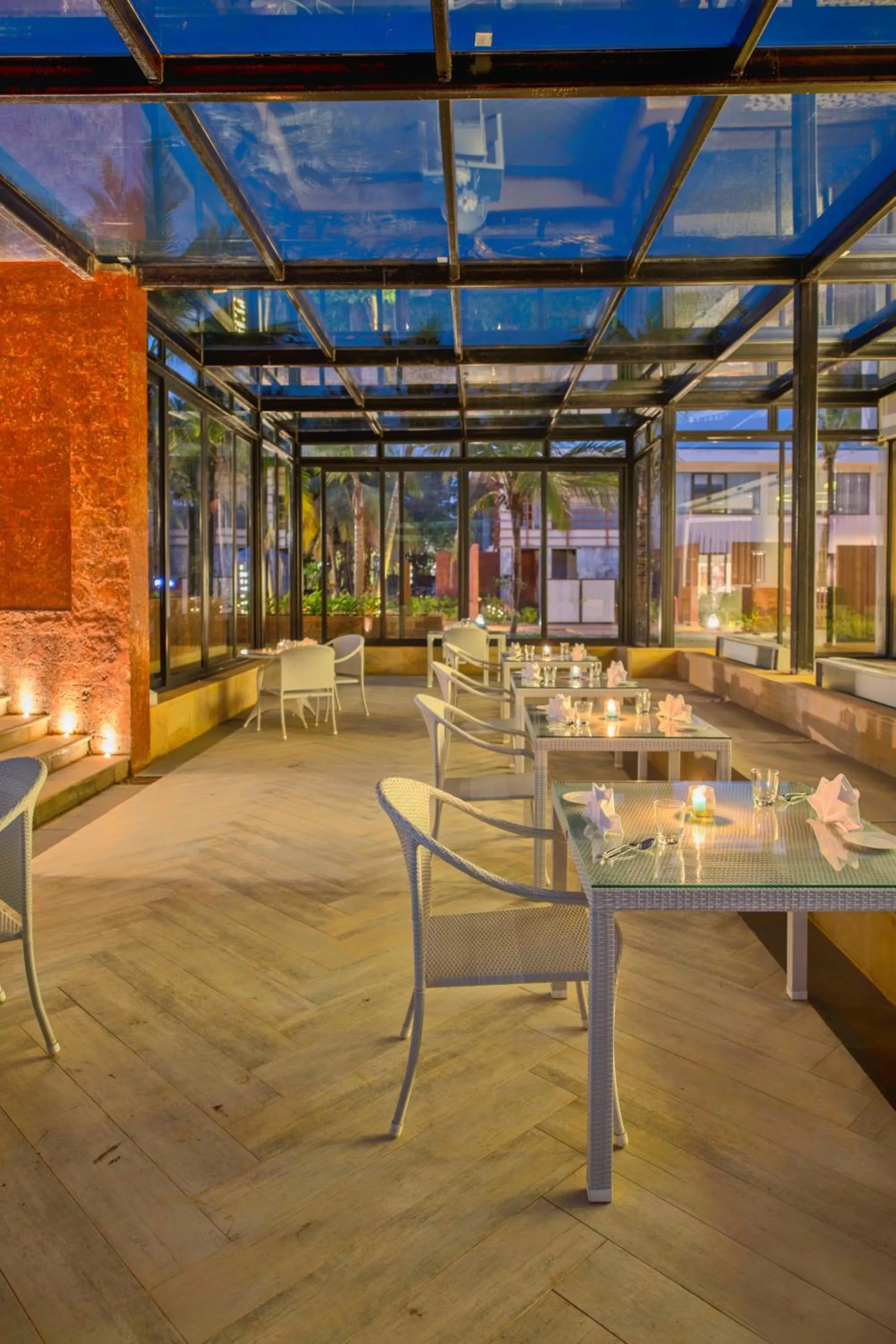 Restaurant/places to eat in Azaya Beach Resort Goa