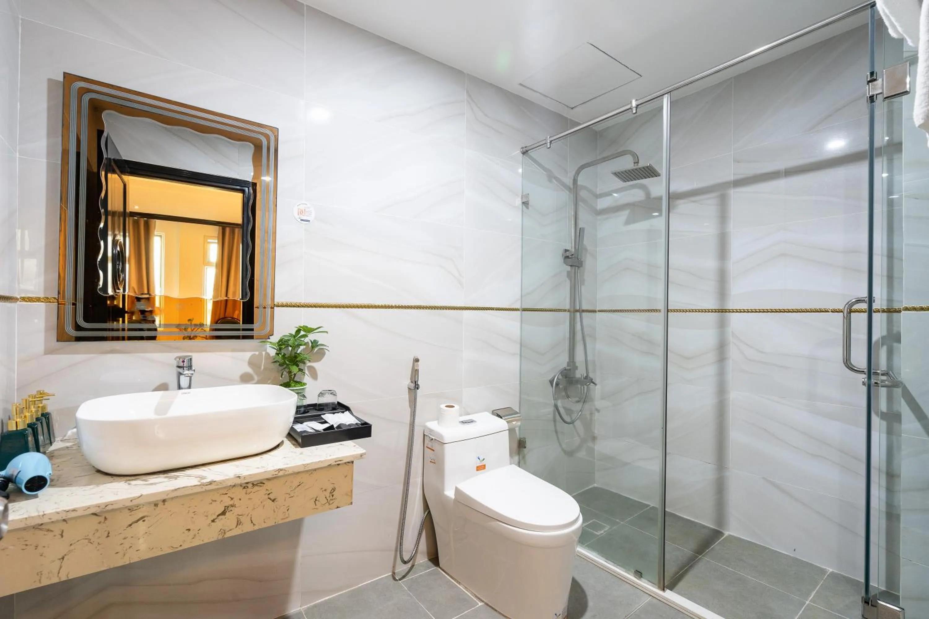 Toilet in Nicecy Saigon Hotel