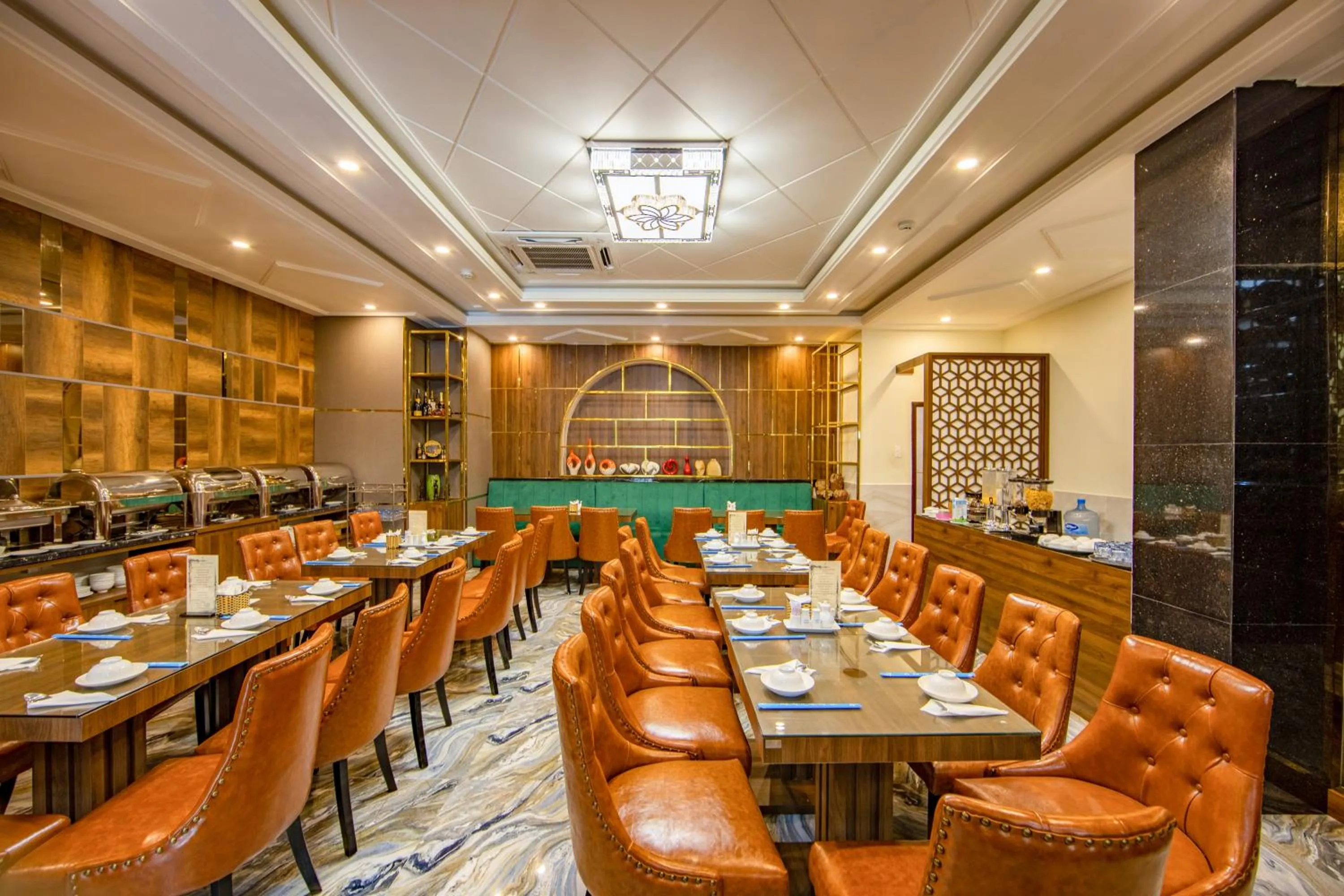Restaurant/places to eat in Nicecy Saigon Hotel