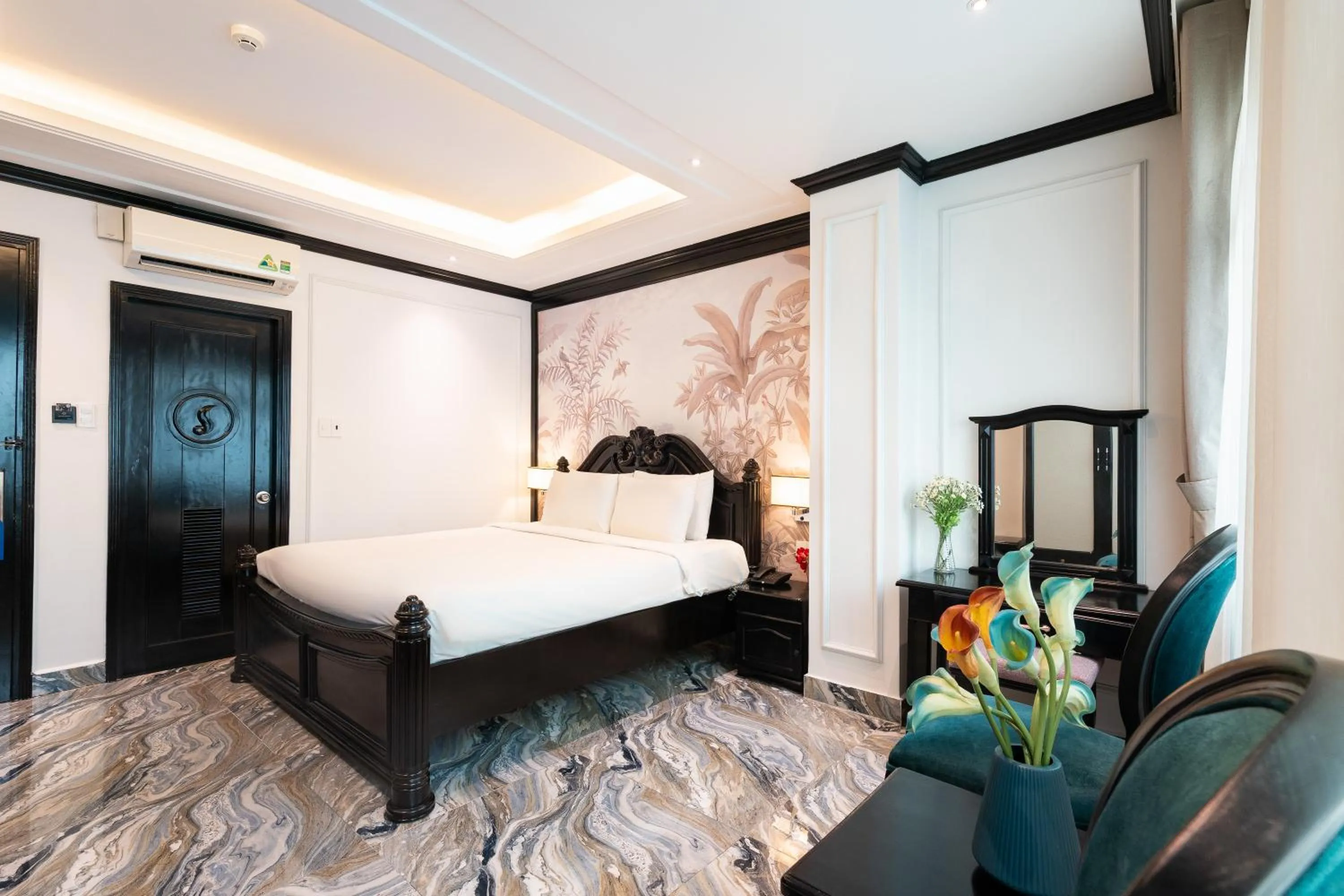 Bed in Nicecy Saigon Hotel