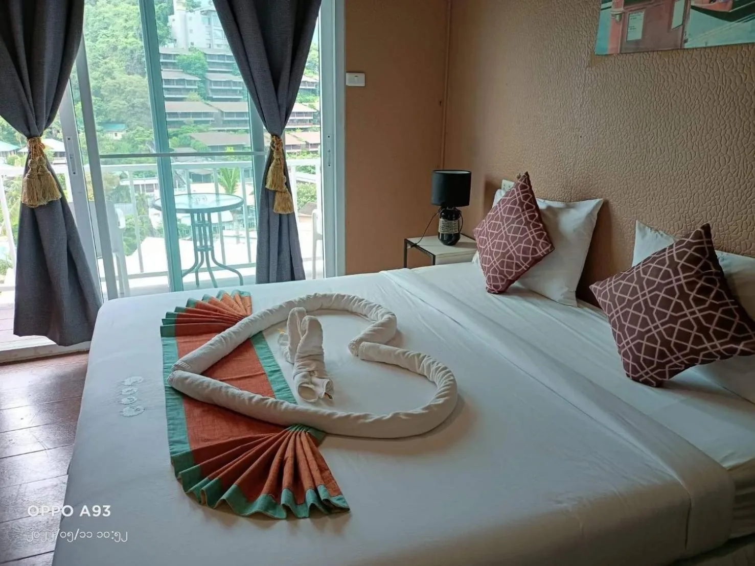 Photo of the whole room, Bed in Uphill Cottage