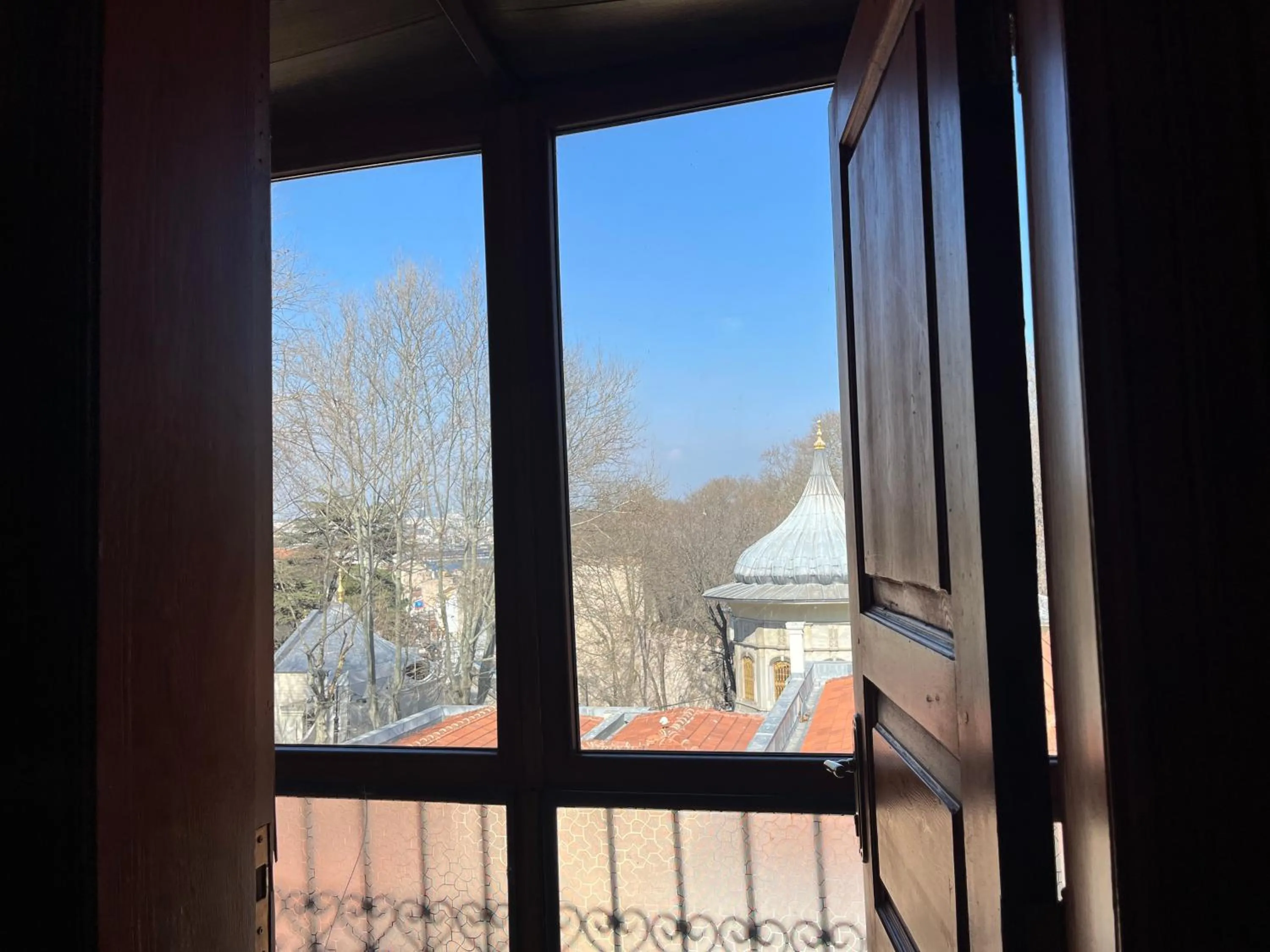 Le Safran Suite Hotel