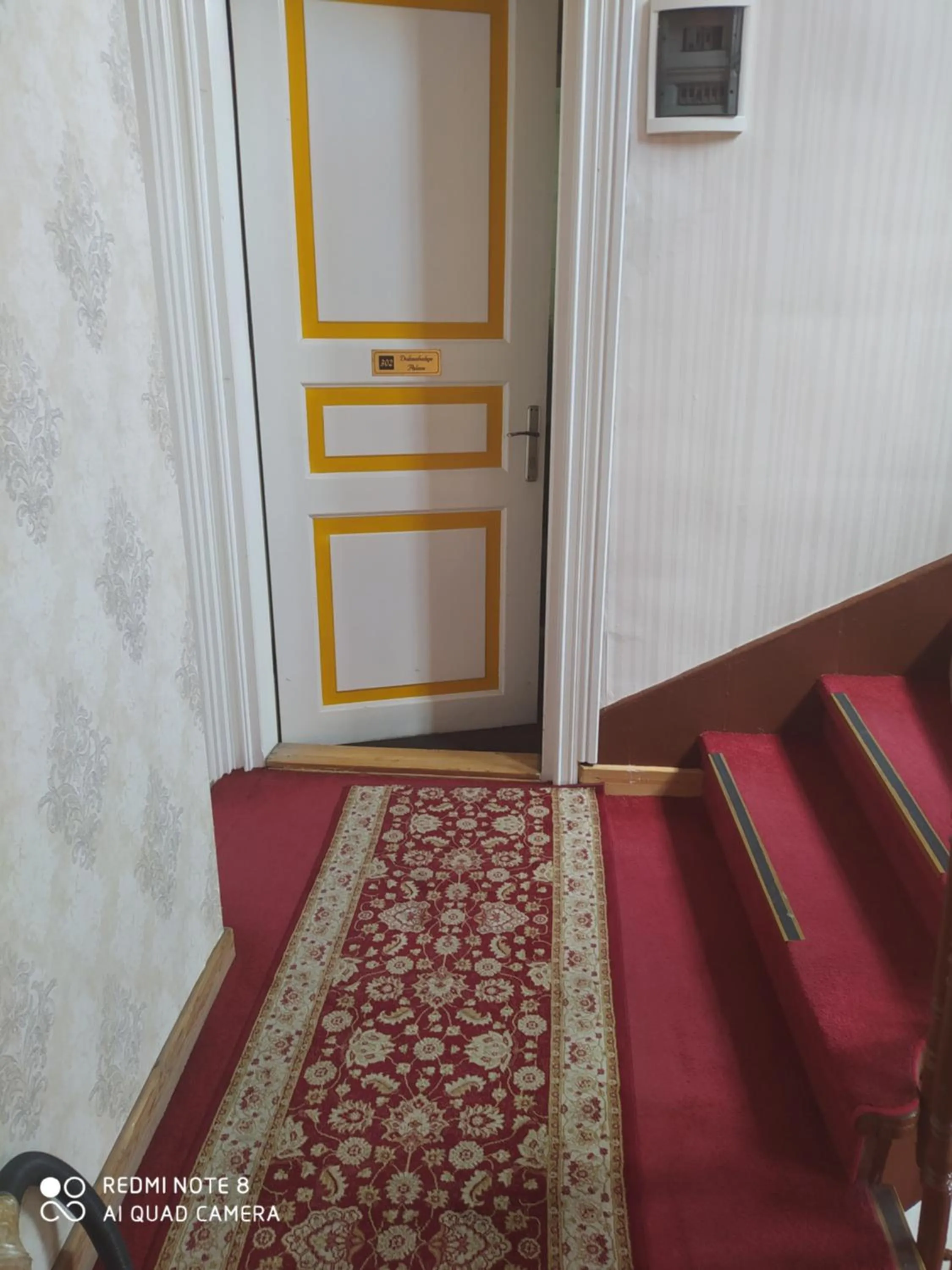 Photo of the whole room in Le Safran Suite Hotel