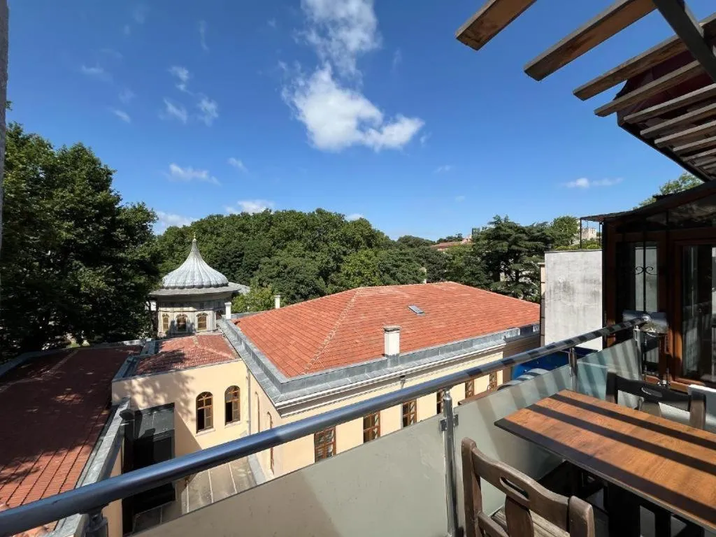 Le Safran Suite Hotel