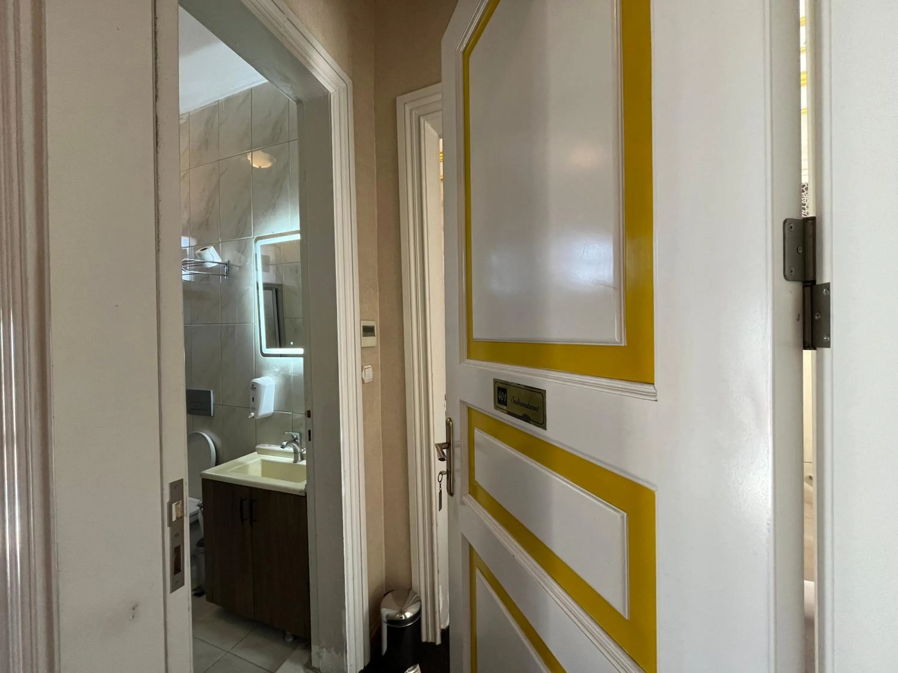 Le Safran Suite Hotel