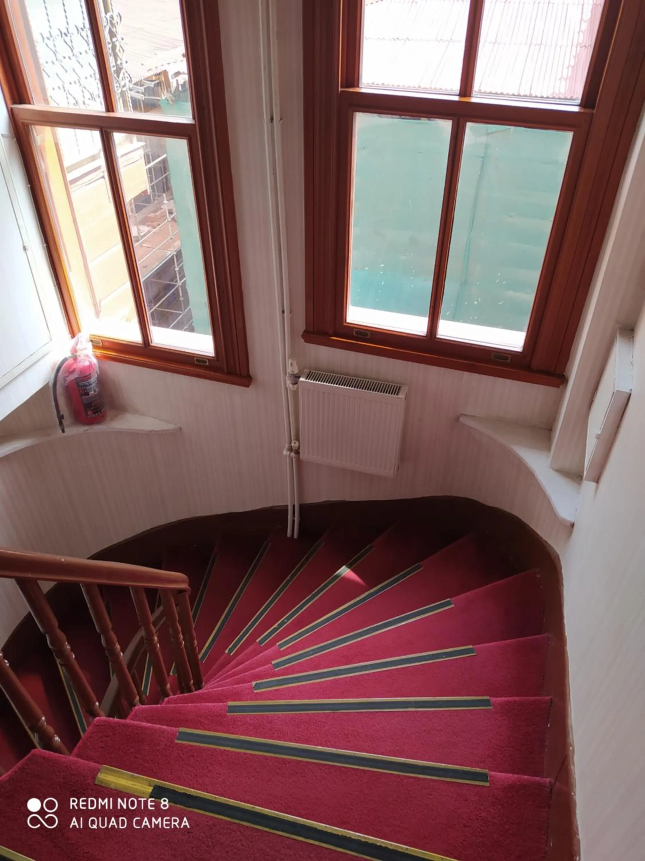 Photo of the whole room in Le Safran Suite Hotel