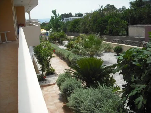 Garden in Summer Memories Aparthotel