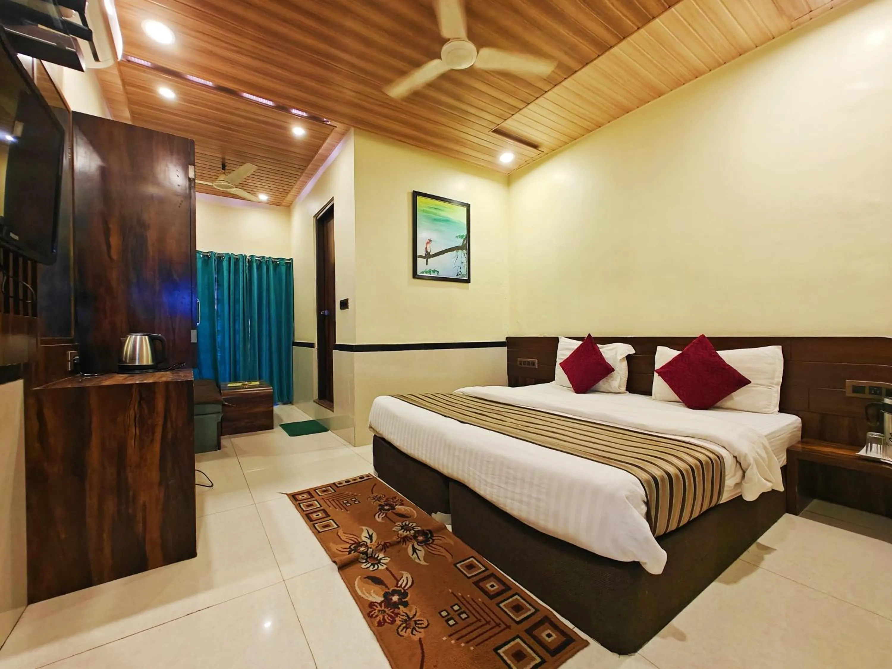 Bed in Hotel Saraswati