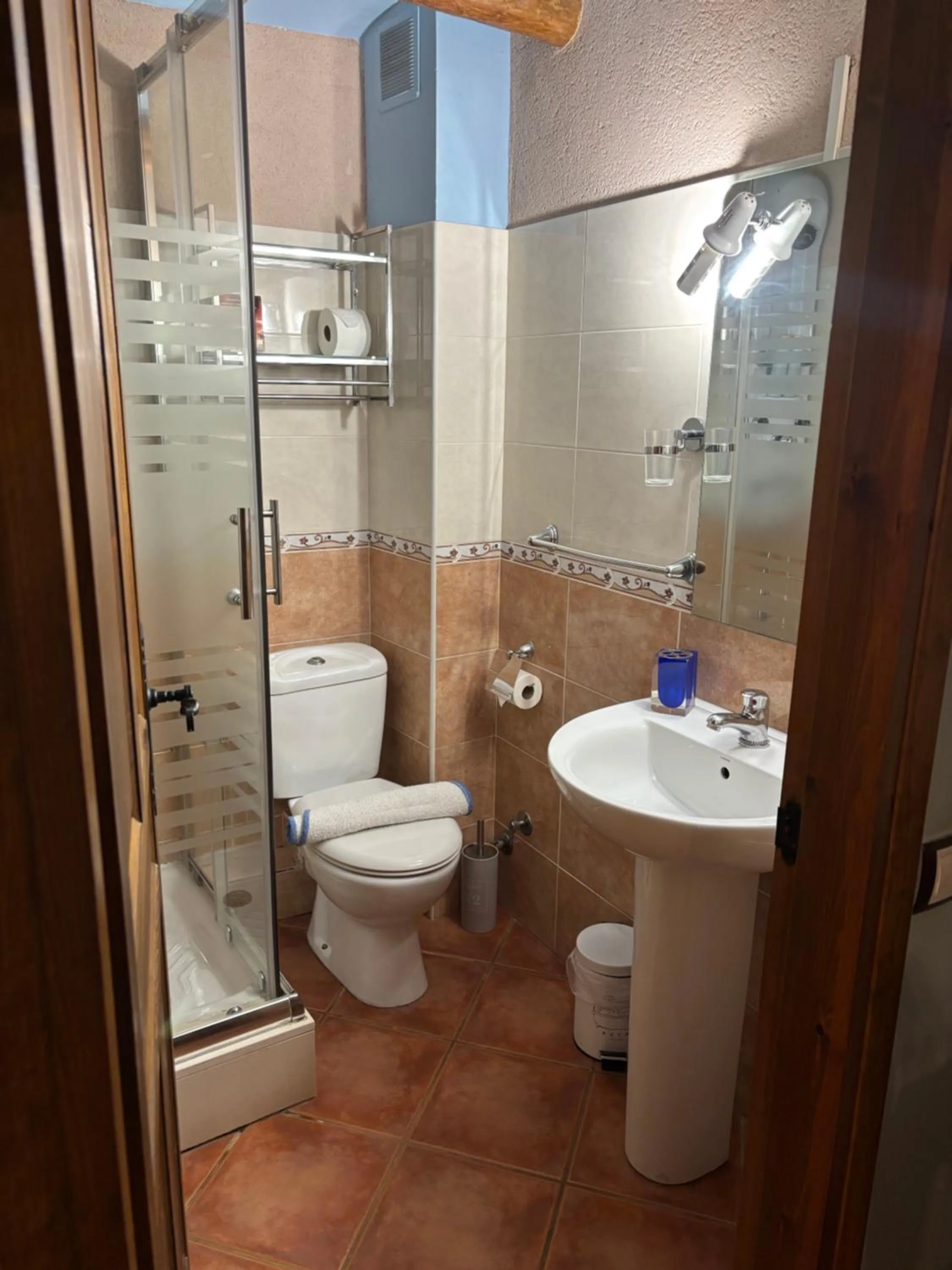 Shower in Hotel Casa de la Fuente