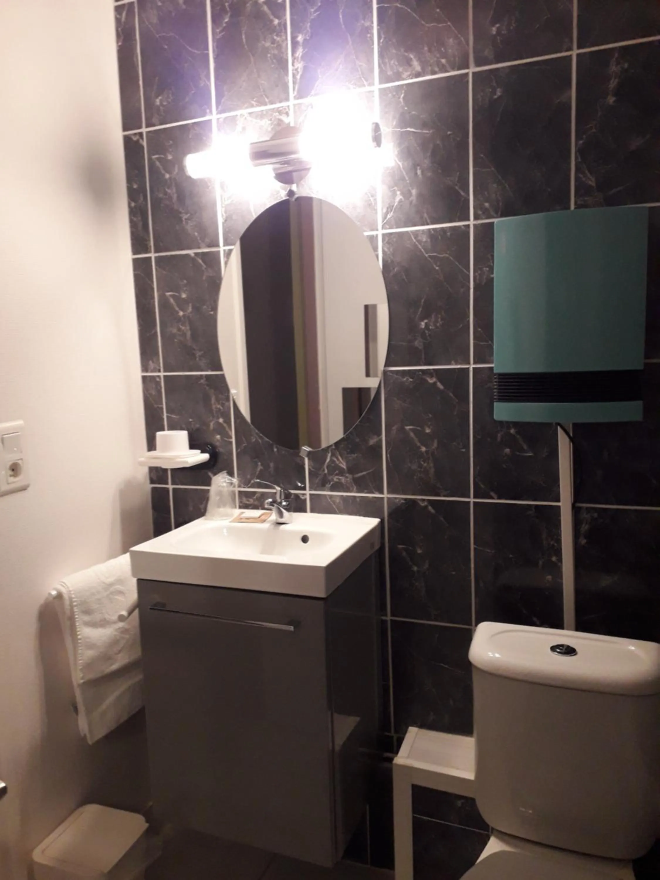 Bathroom in Hotel Le Beauregard