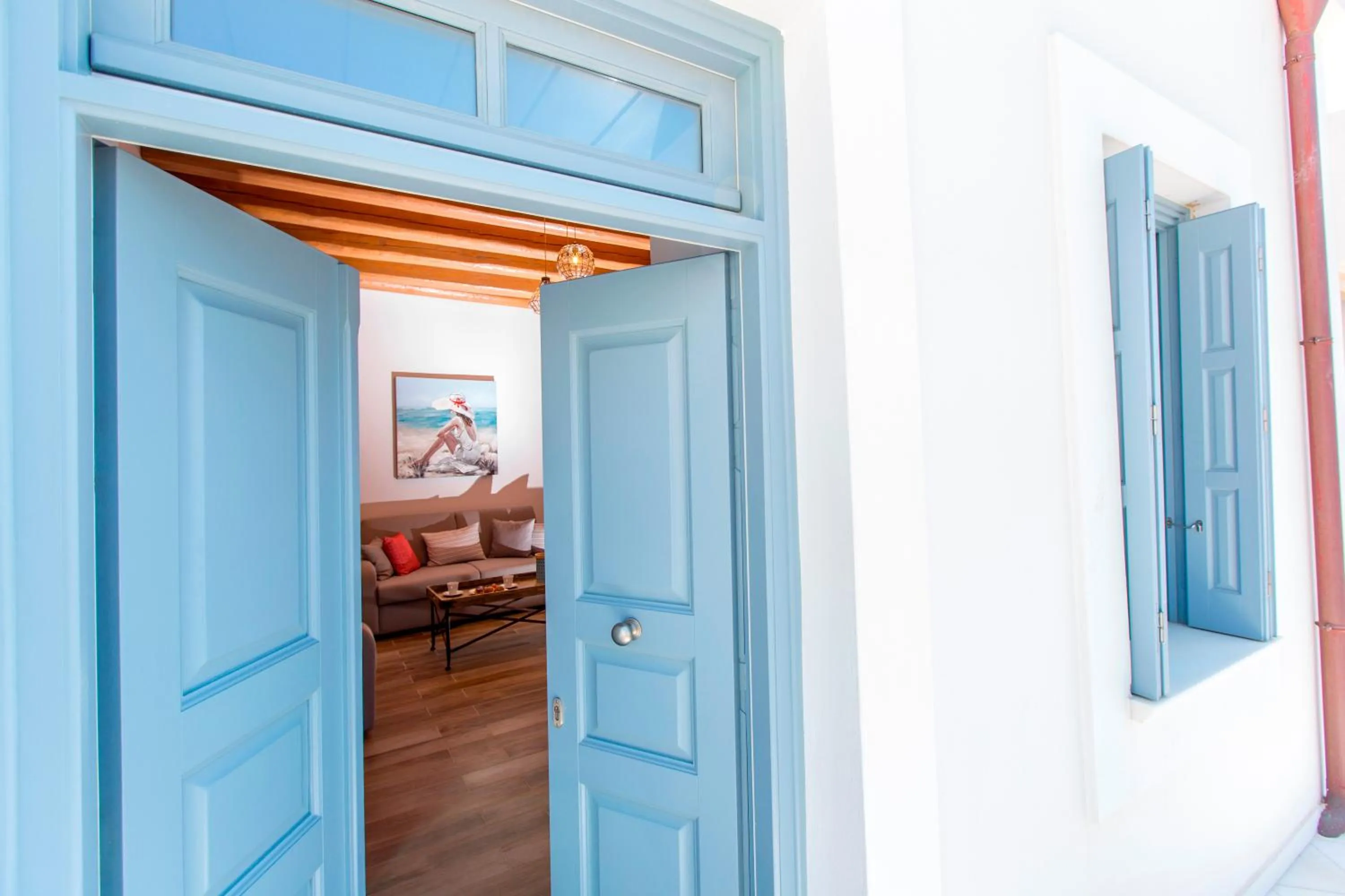 Facade/entrance in Castle Mansions