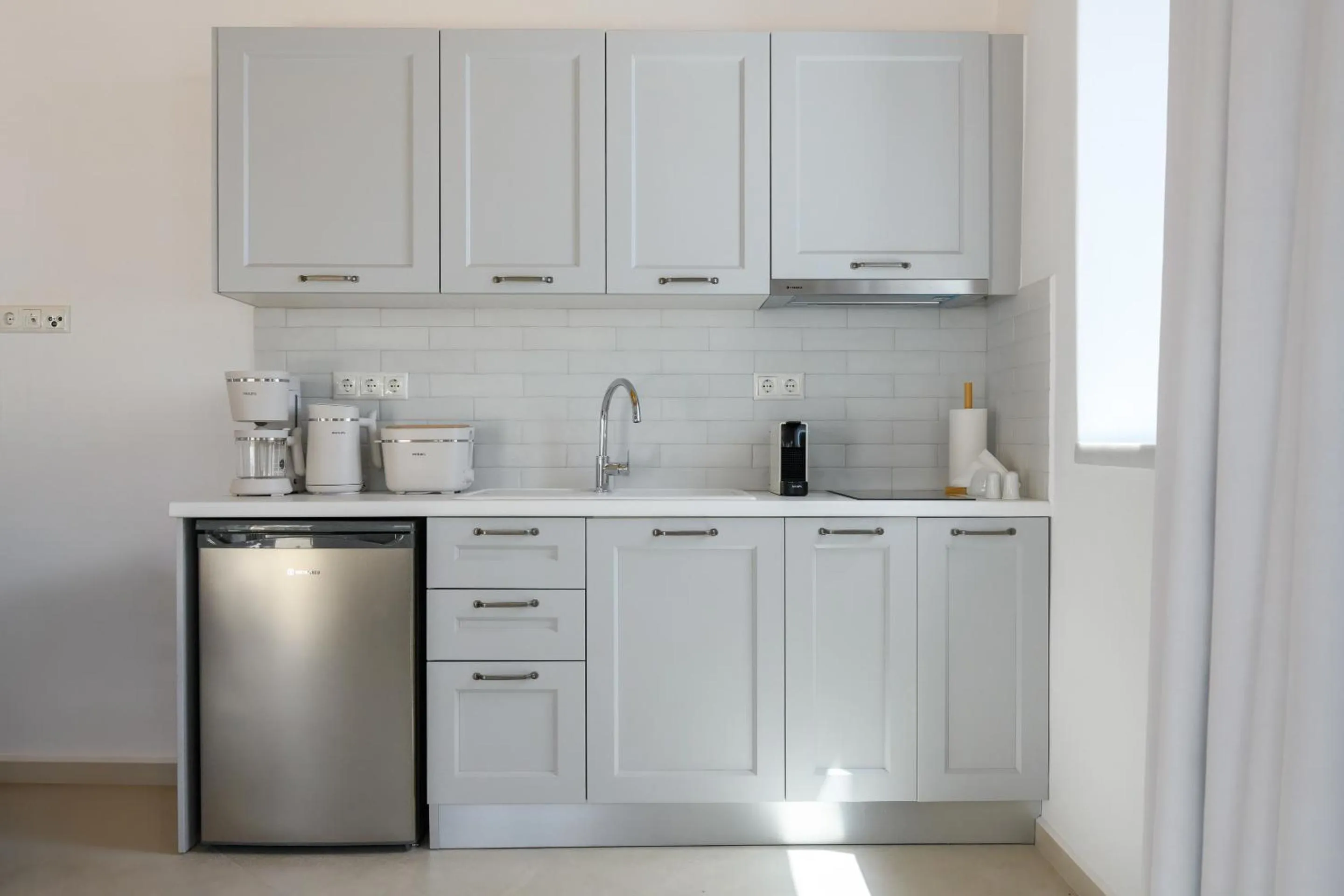 Coffee/tea facilities in Castle Mansions